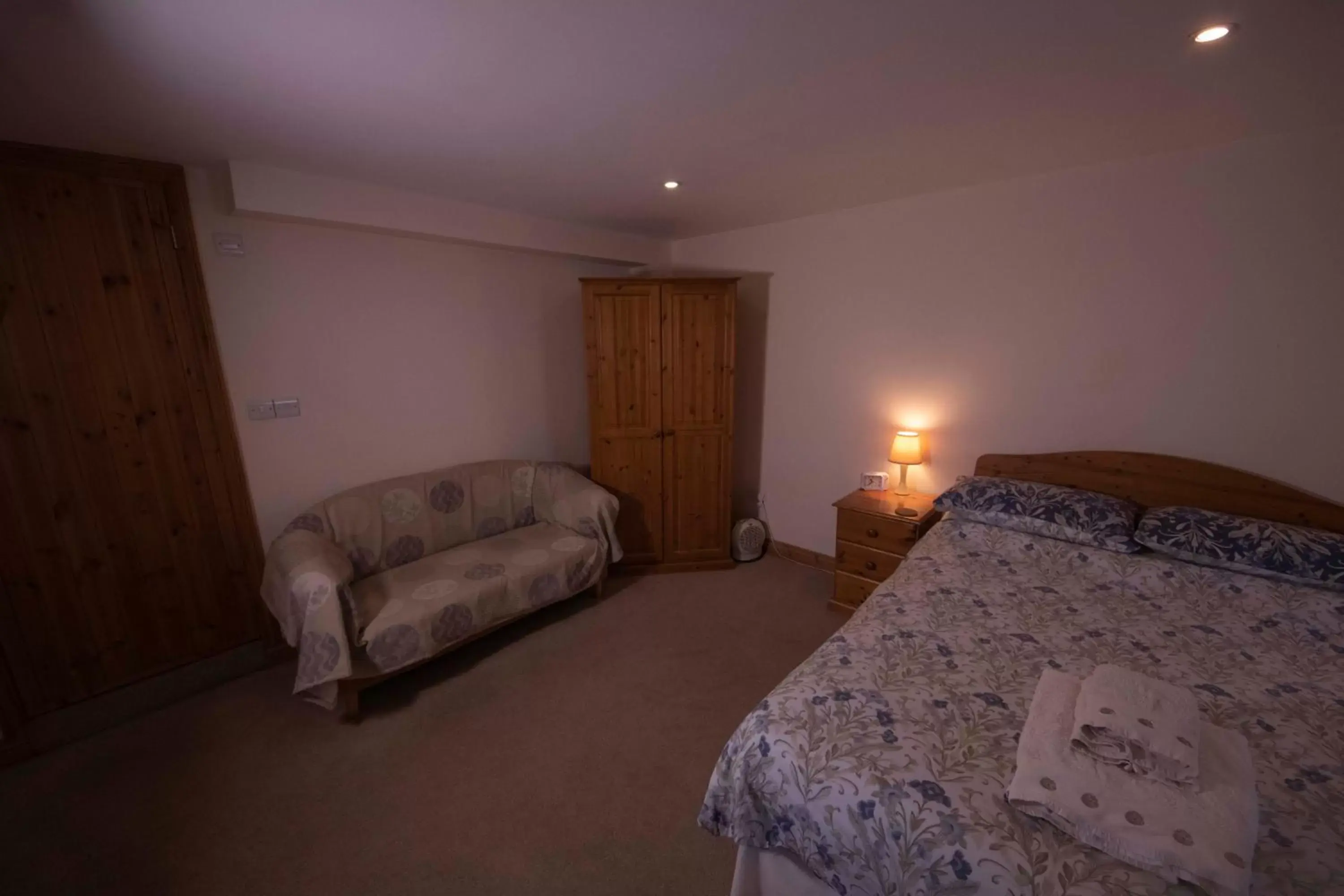 Comfort Quadruple Room in Polhilsa Farm Comfort Quadruple Room in Polhilsa Farm