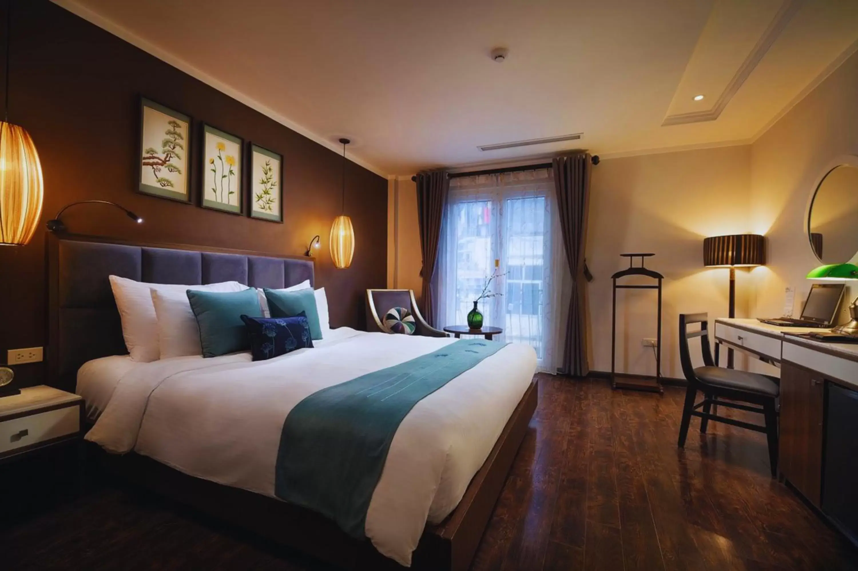 Suite Balcony in Hotel Emerald Waters Classy Suite Balcony in Hotel Emerald Waters Classy