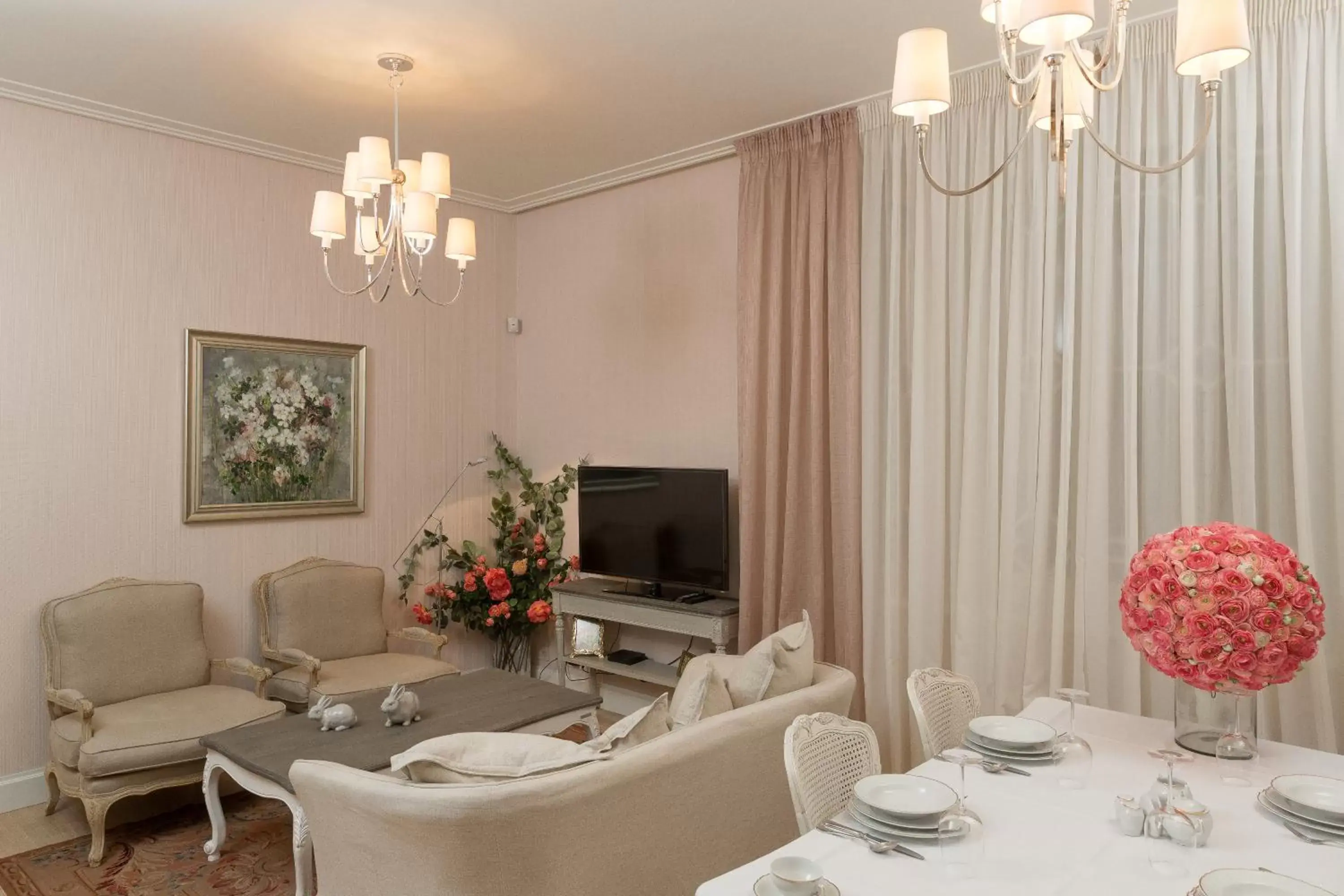 One-Bedroom Apartment in Wooden Villa APARTMENTS One-Bedroom Apartment in Wooden Villa APARTMENTS