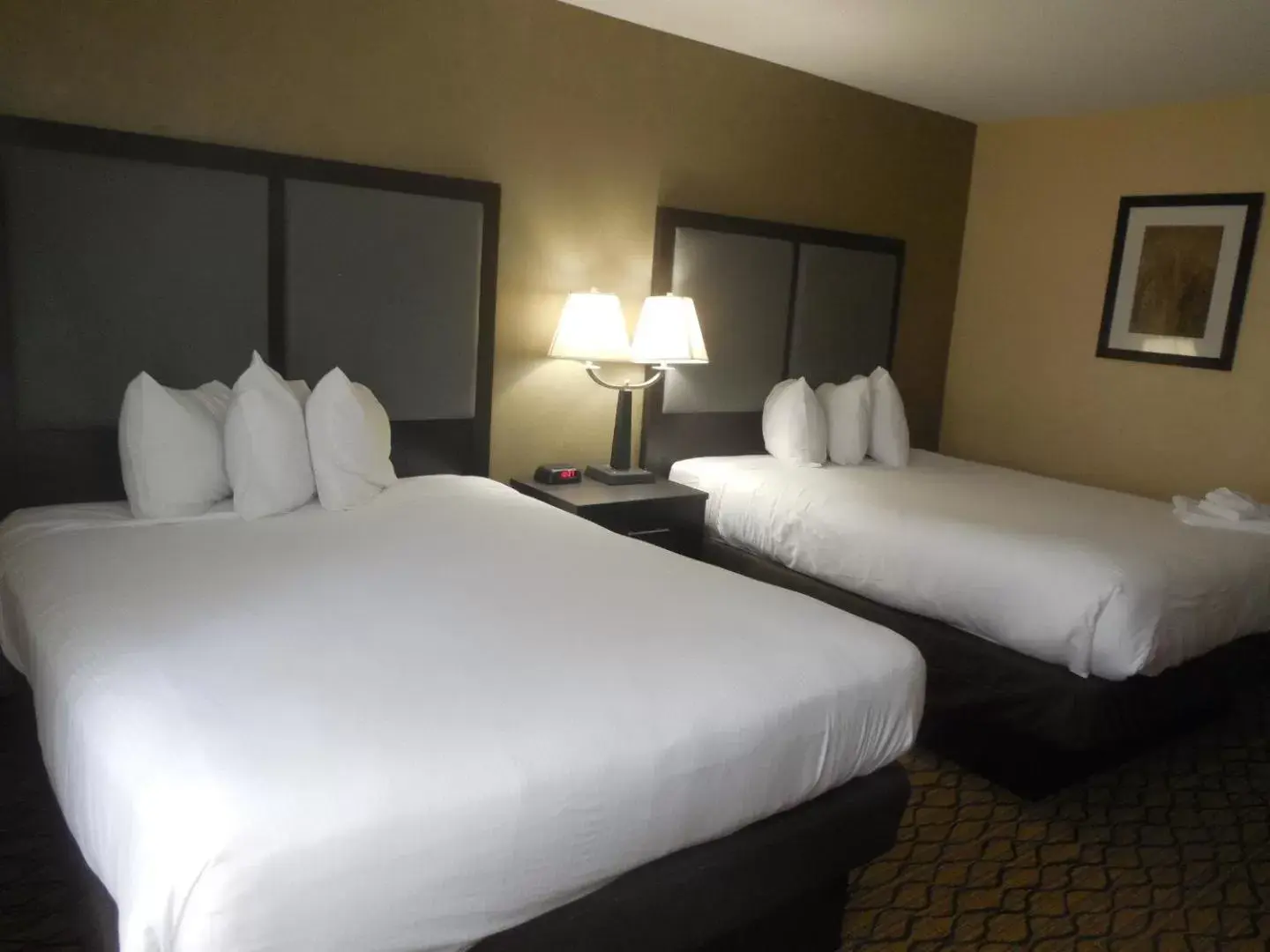 Queen Room with Two Queen Beds- Non-Smoking in Baymont by Wyndham Bridgeport/Frankenmuth Queen Room with Two Queen Beds- Non-Smoking in Baymont by Wyndham Bridgeport/Frankenmuth