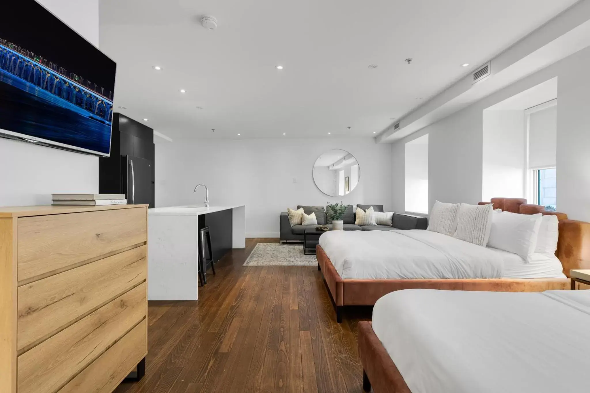 Double Queen Loft (No Parking) in Bakan- Saint Francois Xavier Double Queen Loft (No Parking) in Bakan- Saint Francois Xavier