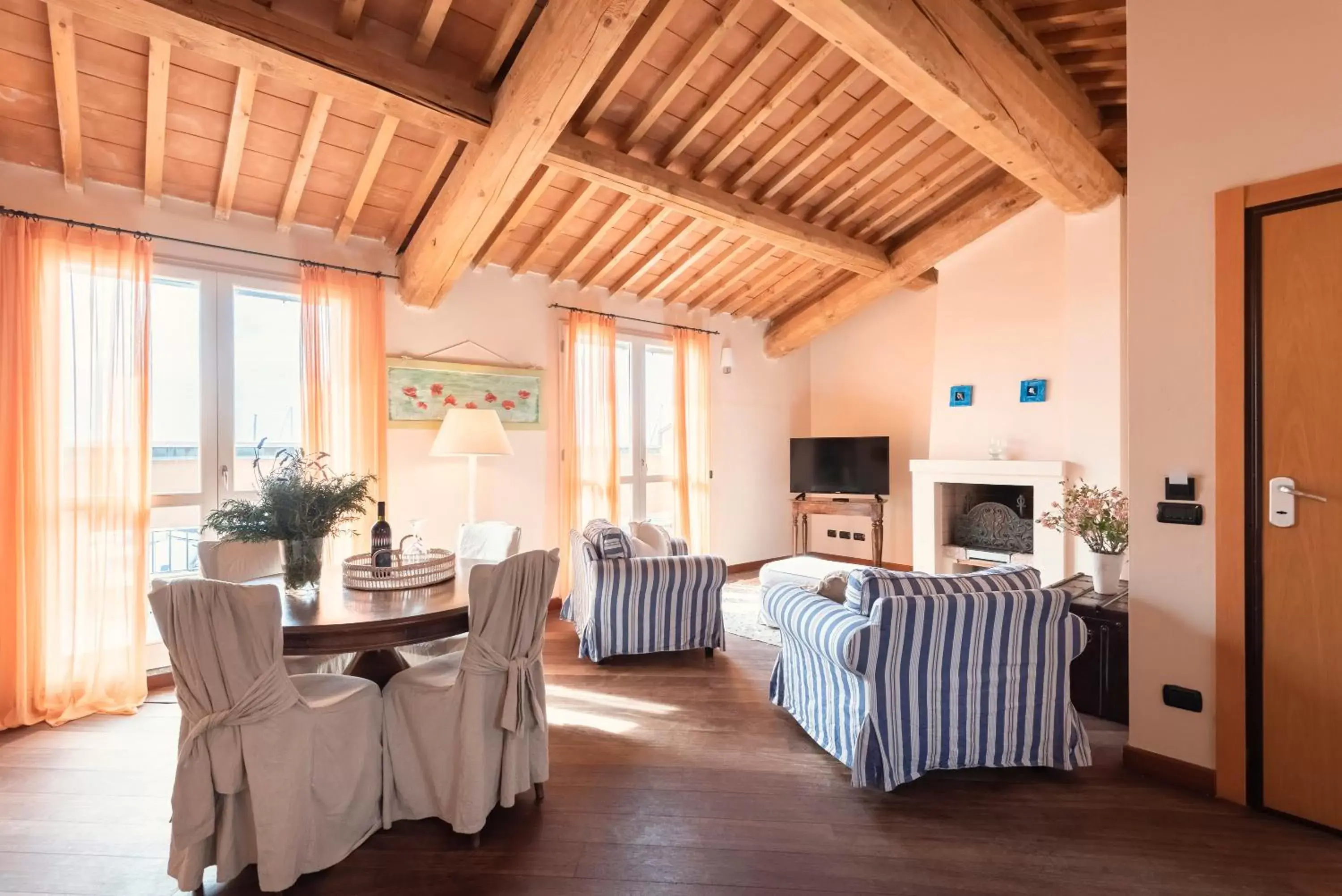 Superior Two-Bedroom Apartment (4 Adults) in Residenza Santa Cecilia Superior Two-Bedroom Apartment (4 Adults) in Residenza Santa Cecilia