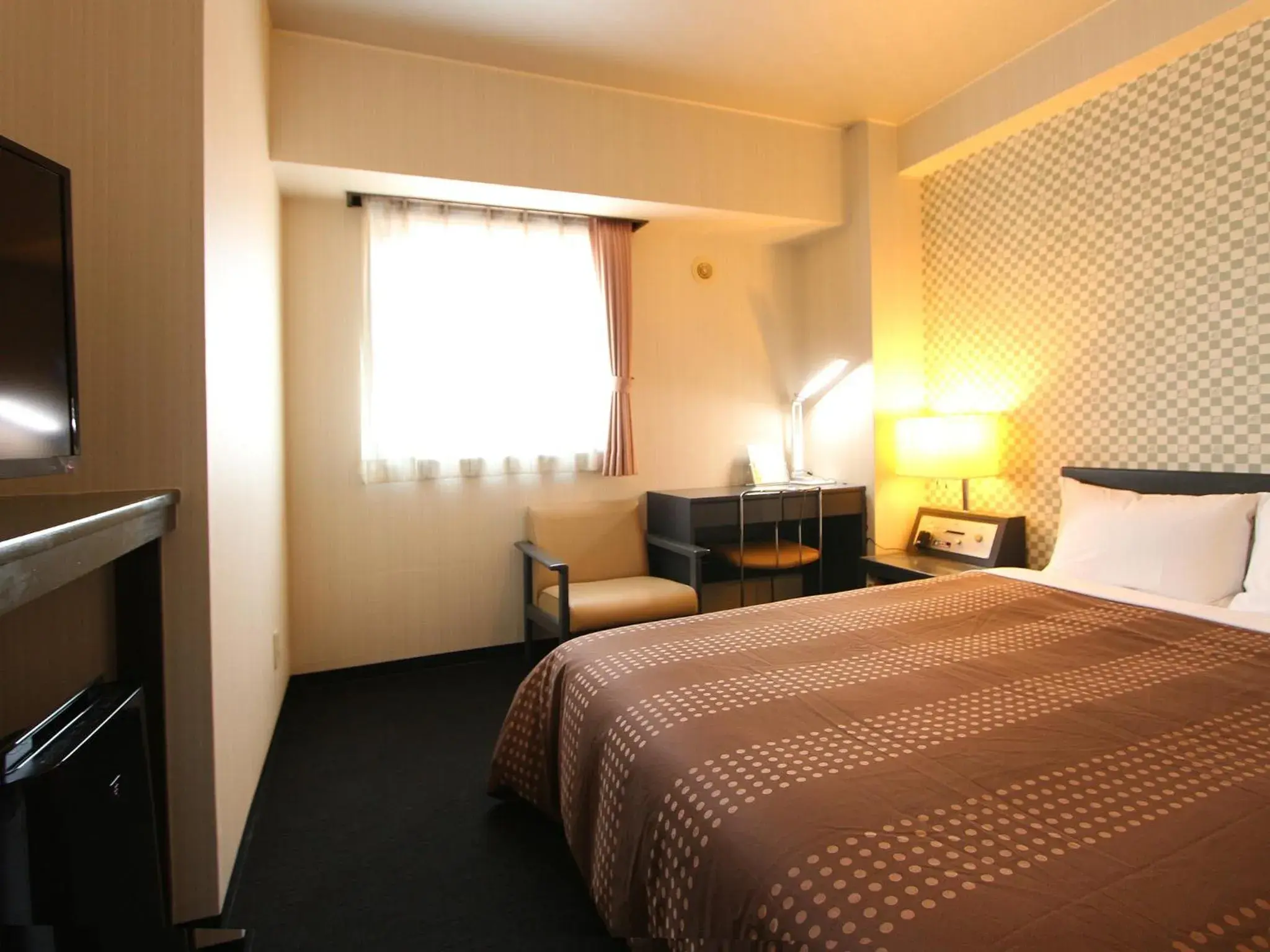 Superior Double Room with Small Double Bed - single occupancy - Smoking in HOTEL LiVEMAX BUDGET Chitose Superior Double Room with Small Double Bed - single occupancy - Smoking in HOTEL LiVEMAX BUDGET Chitose