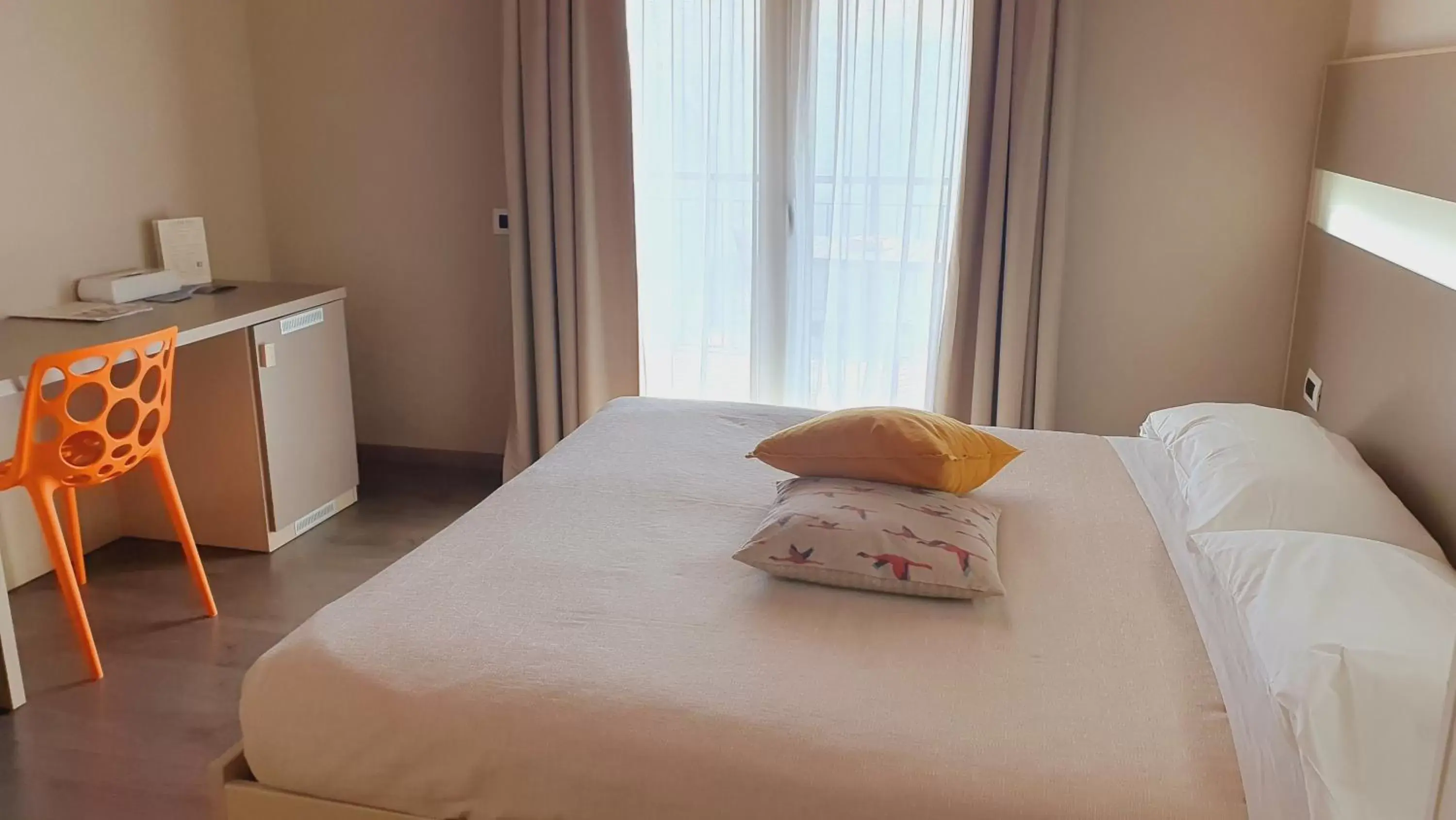 Double Room with Lake View - single occupancy in Stampa 1968 Hotel e Ristorante Double Room with Lake View - single occupancy in Stampa 1968 Hotel e Ristorante