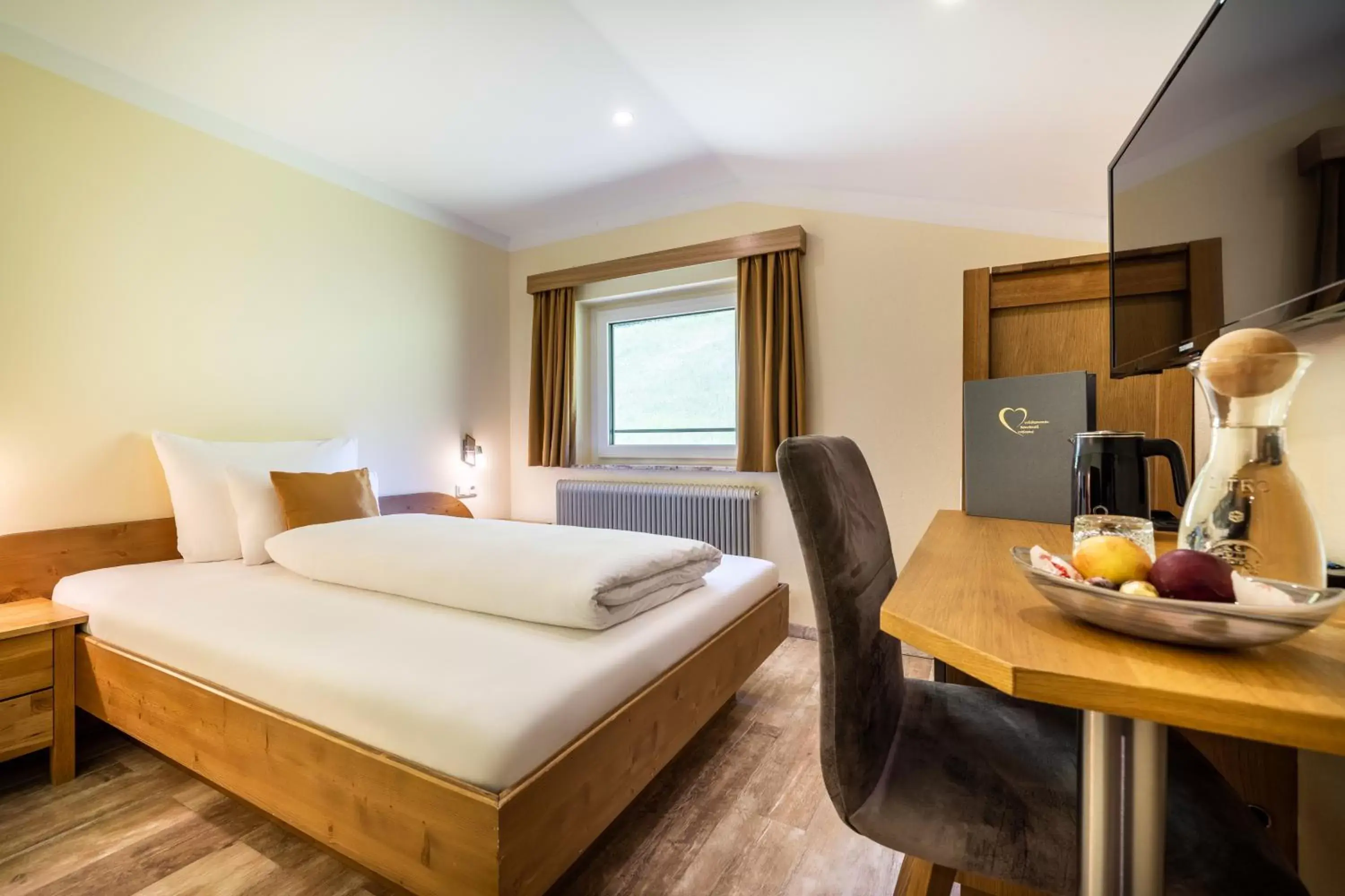 Small Single Room 2nd Floor - single occupancy in Der Burgblick-Adults Only Small Single Room 2nd Floor - single occupancy in Der Burgblick-Adults Only