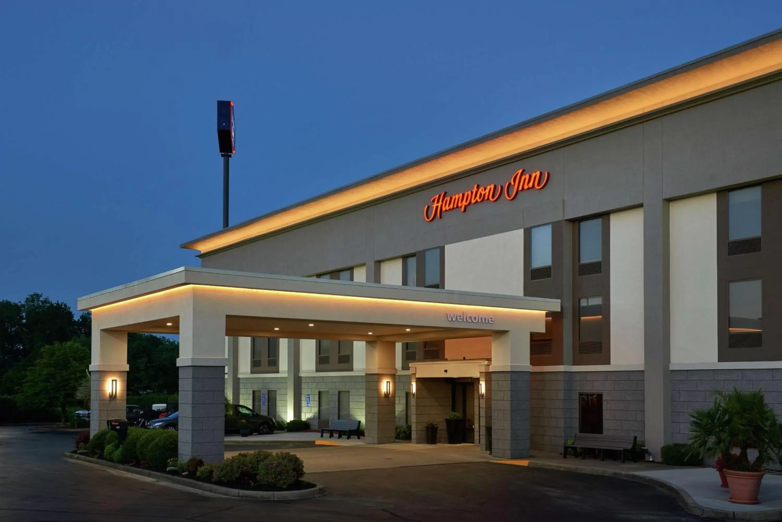 Hampton Inn Louisville/I-65/Brooks Road Hampton Inn Louisville/I-65/Brooks Road