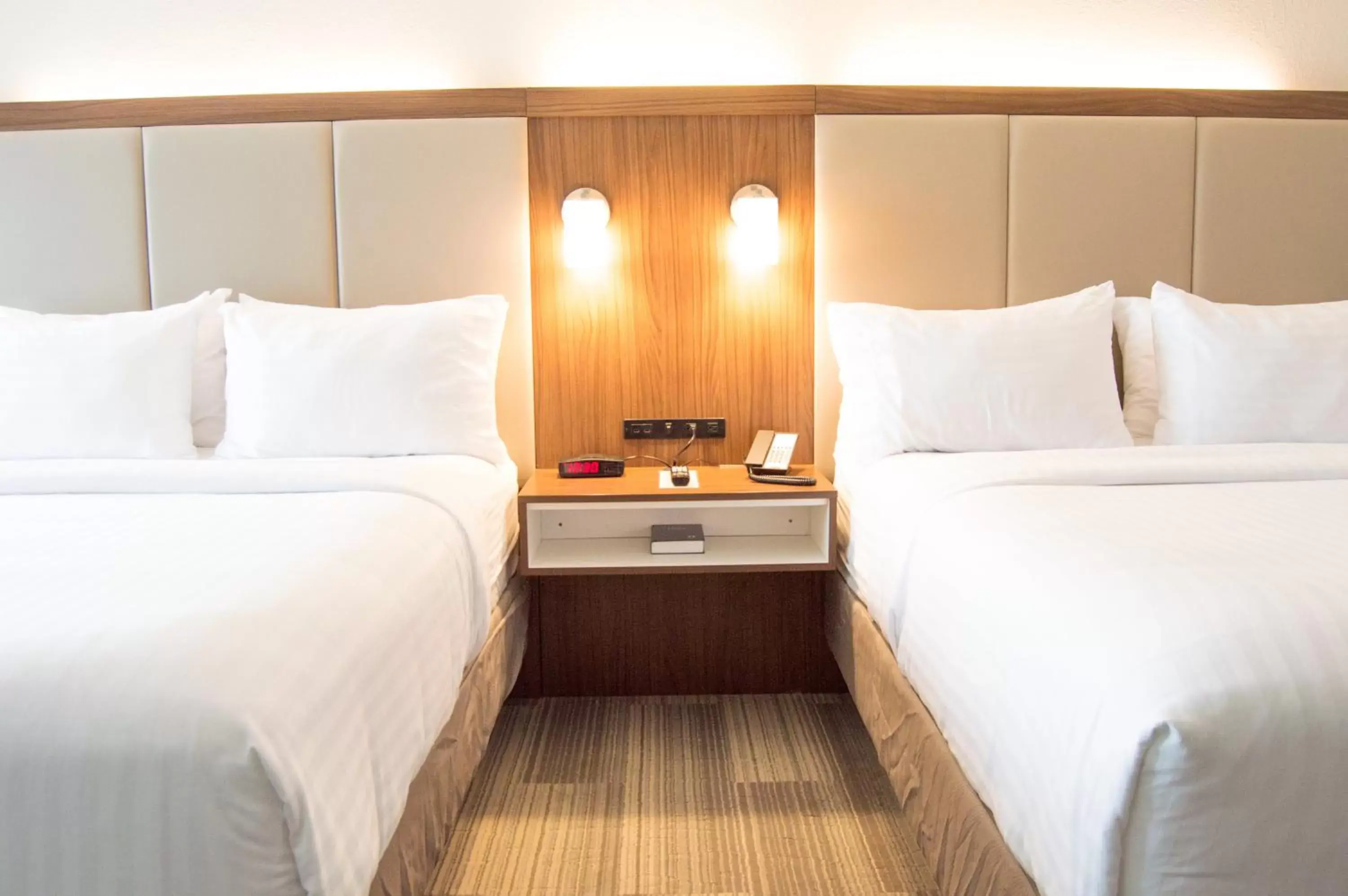 Queen Room with Two Queen Beds in Holiday Inn Express Slidell, an IHG Hotel Queen Room with Two Queen Beds in Holiday Inn Express Slidell, an IHG Hotel