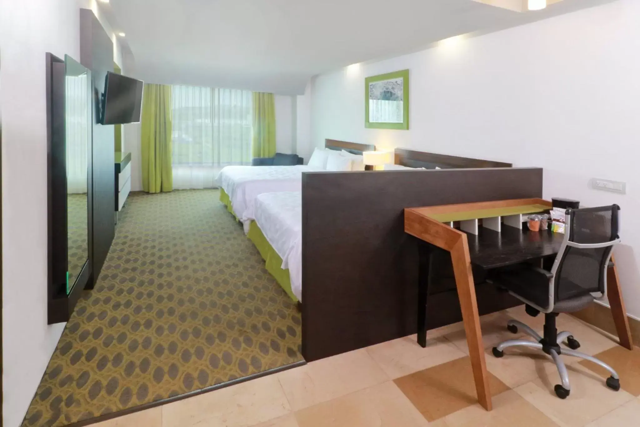 Standard Double Room with Two Double Beds - Disability Access in Holiday Inn Queretaro Zona Krystal by IHG Standard Double Room with Two Double Beds - Disability Access in Holiday Inn Queretaro Zona Krystal by IHG