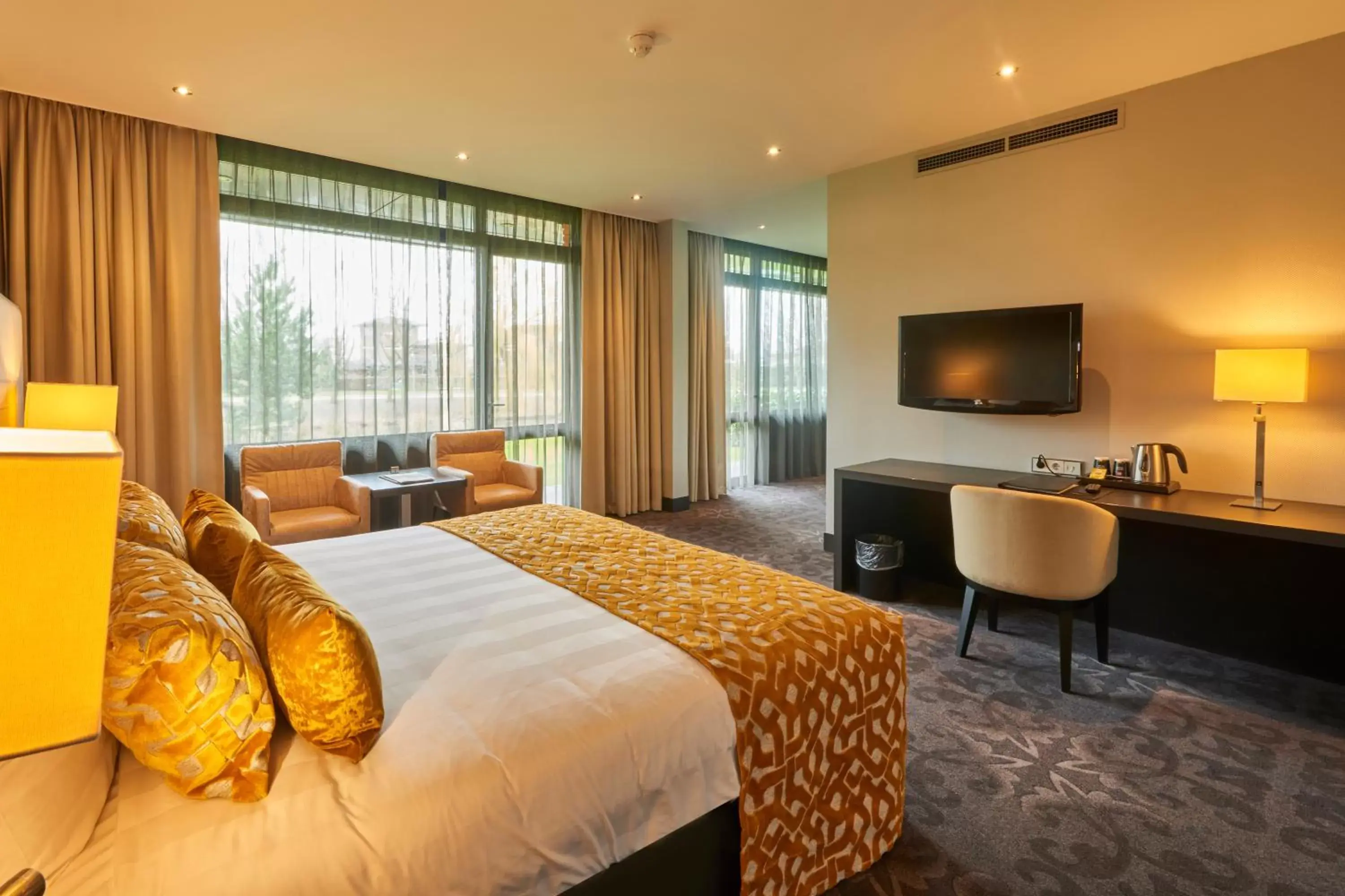 Deluxe King Room in Van Der Valk Hotel Almere Deluxe King Room in Van Der Valk Hotel Almere