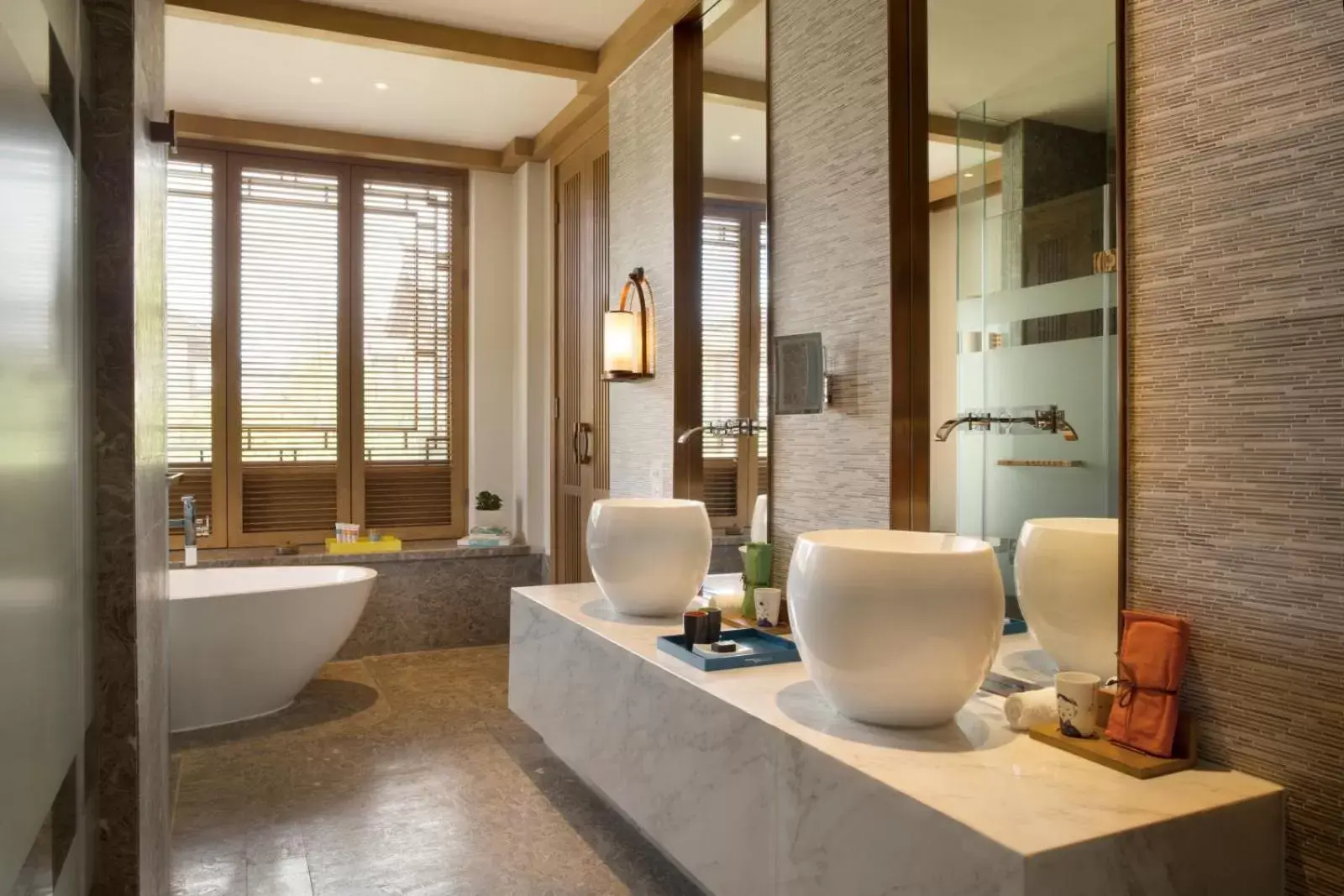 Premium Twin Room in Hotel Indigo Lijiang Ancient Town by IHG Premium Twin Room in Hotel Indigo Lijiang Ancient Town by IHG