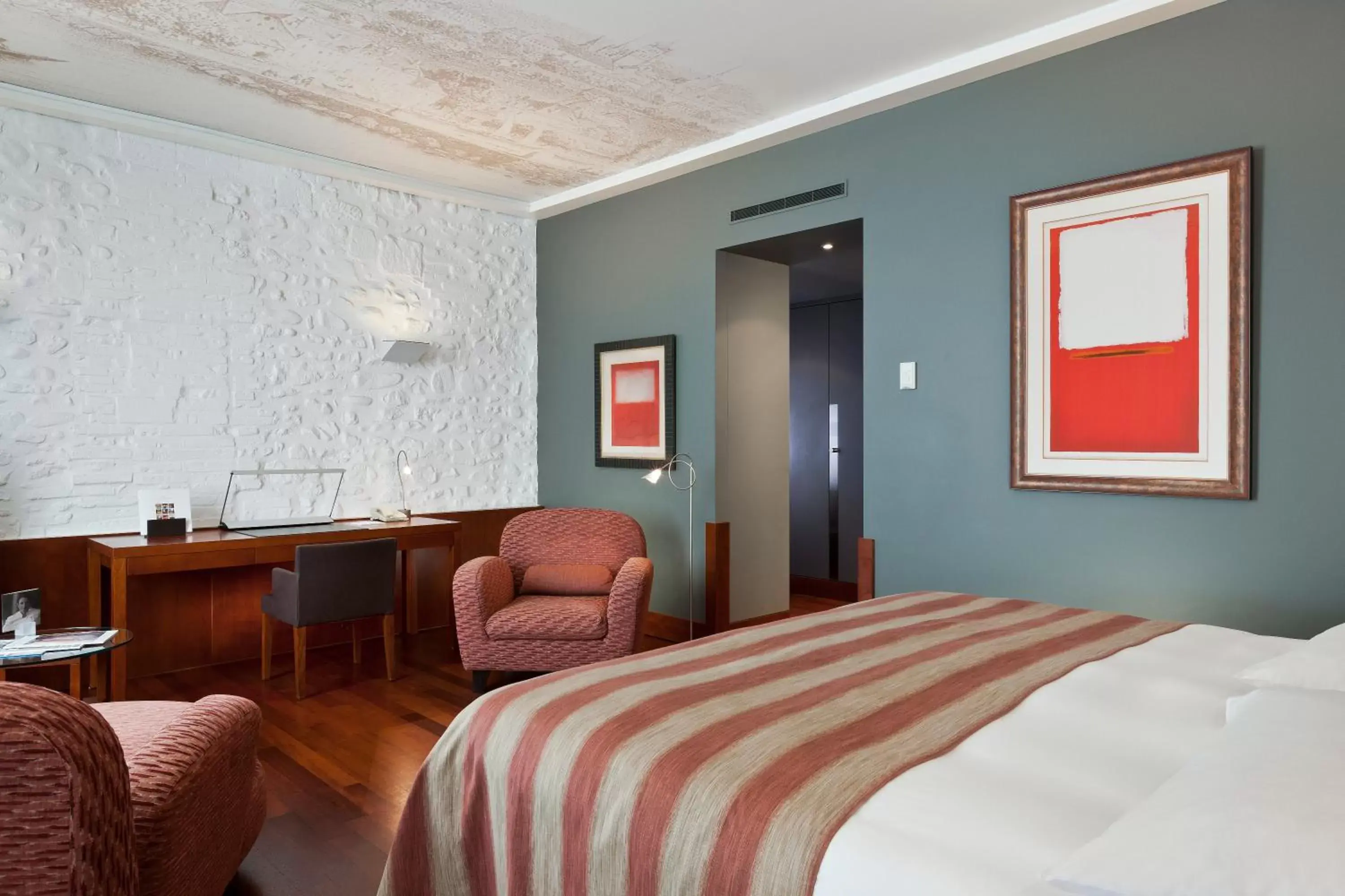 Junior Suite in Hotel Angleterre Junior Suite in Hotel Angleterre