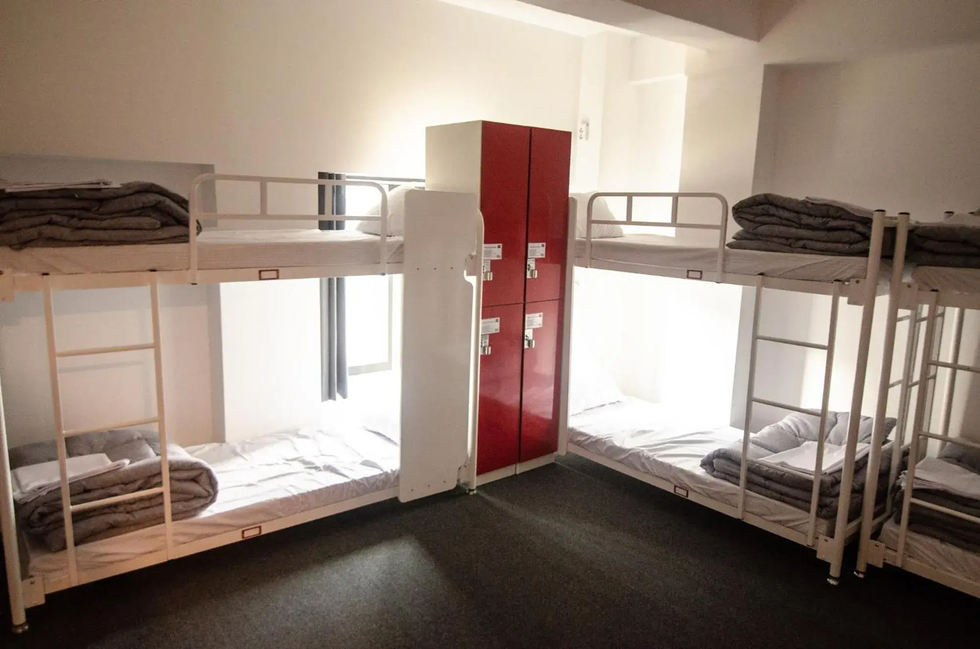 Bed in 8-Bed Mixed Dormitory Room in One Way Guesthouse Busan Bed in 8-Bed Mixed Dormitory Room in One Way Guesthouse Busan