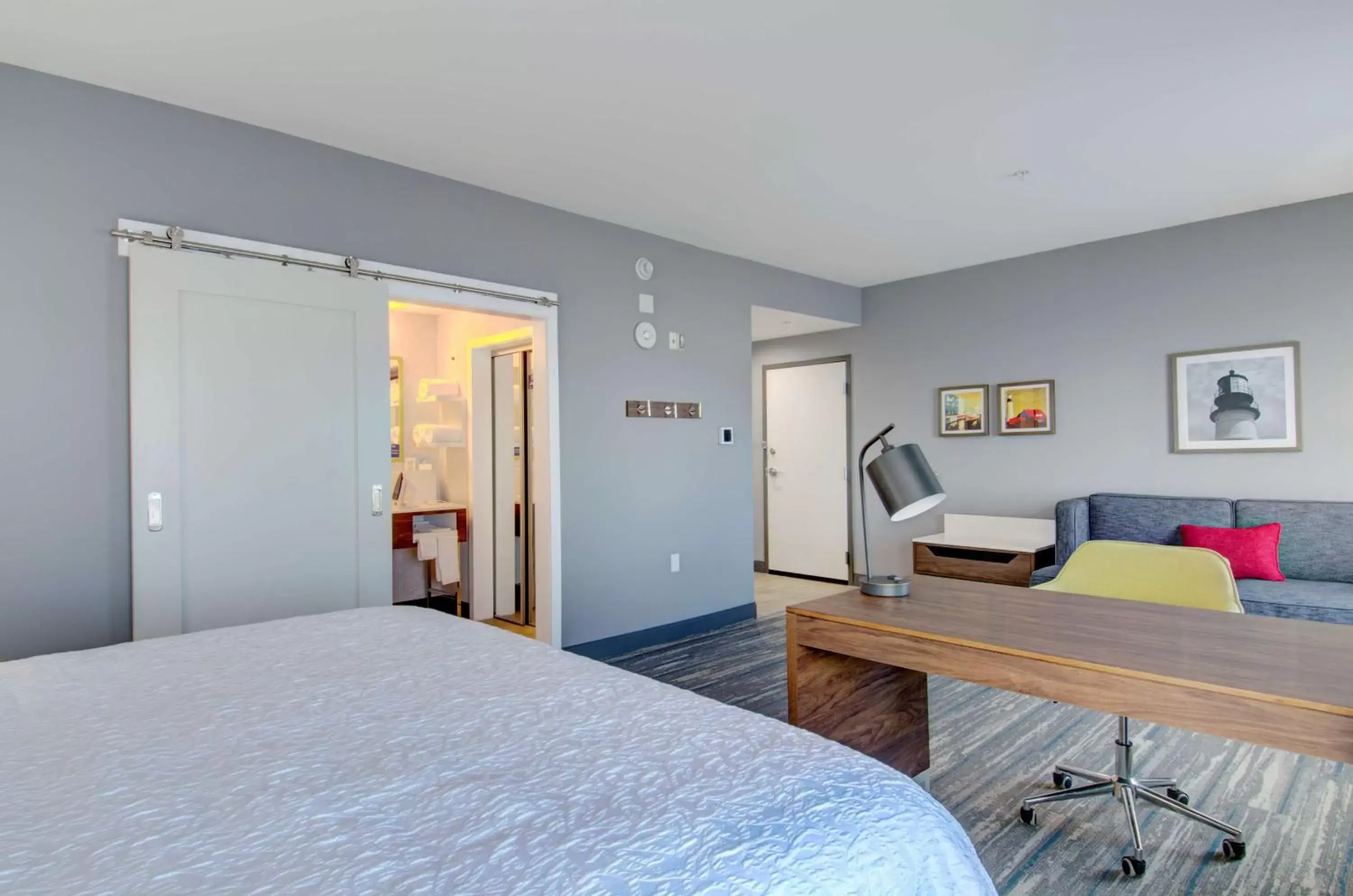 King Studio Suite - Hearing Access/Non-Smoking in Hampton Inn & Suites Portland West King Studio Suite - Hearing Access/Non-Smoking in Hampton Inn & Suites Portland West