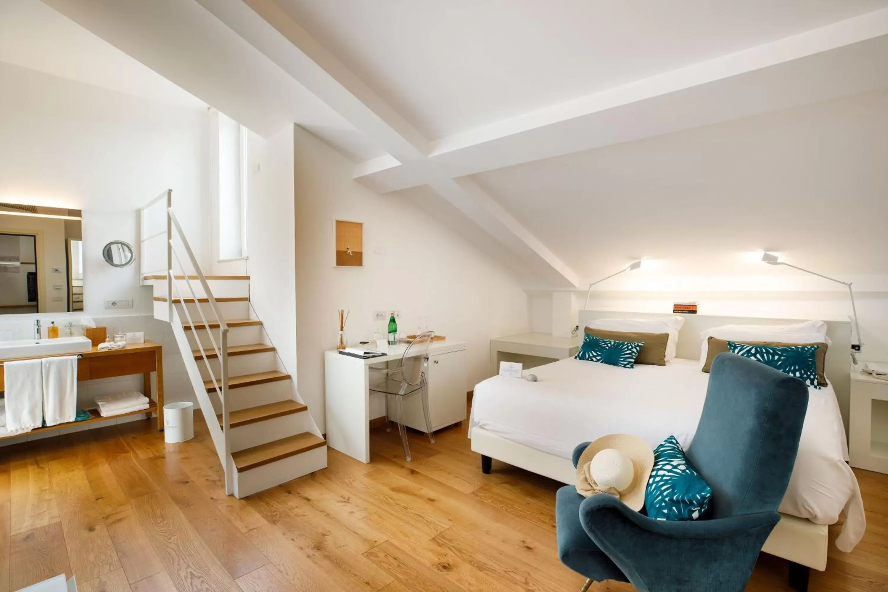 Standard Double Room in Villa Fiorella Art Hotel Standard Double Room in Villa Fiorella Art Hotel