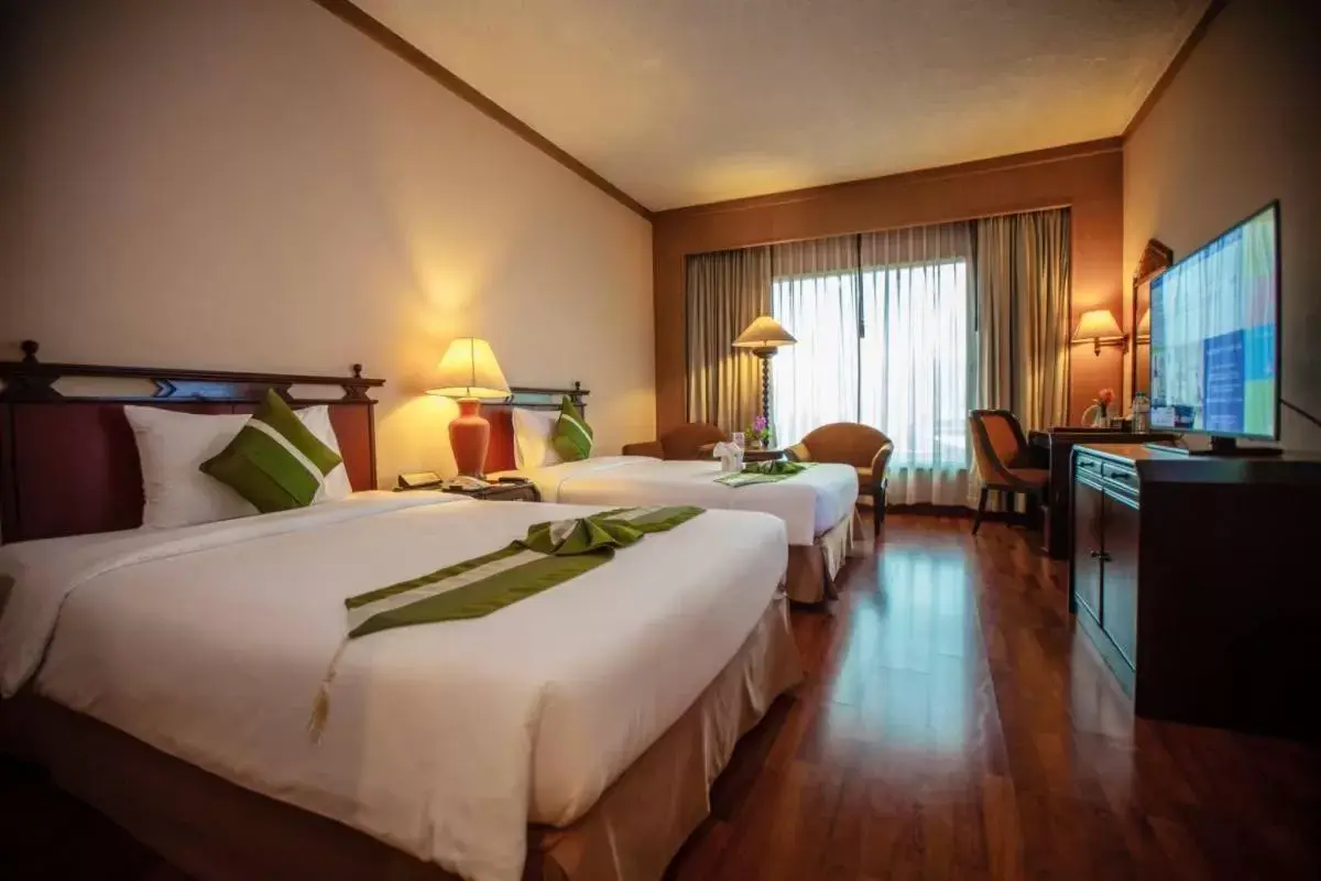 Premium Suite in Chiangmai Grandview Hotel & Convention Center - SHA Extra Plus Premium Suite in Chiangmai Grandview Hotel & Convention Center - SHA Extra Plus