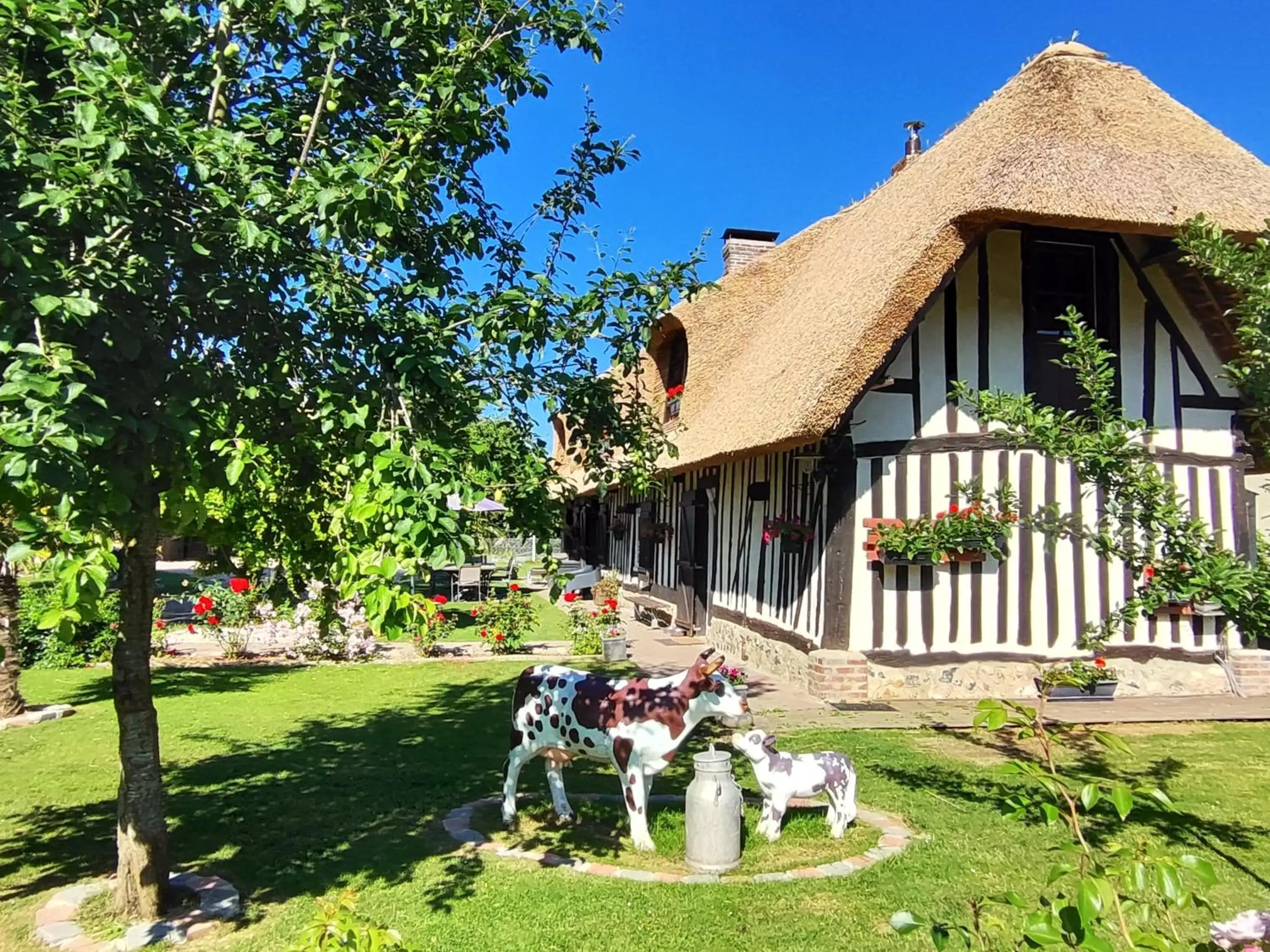 La Chaumière La Chaumière