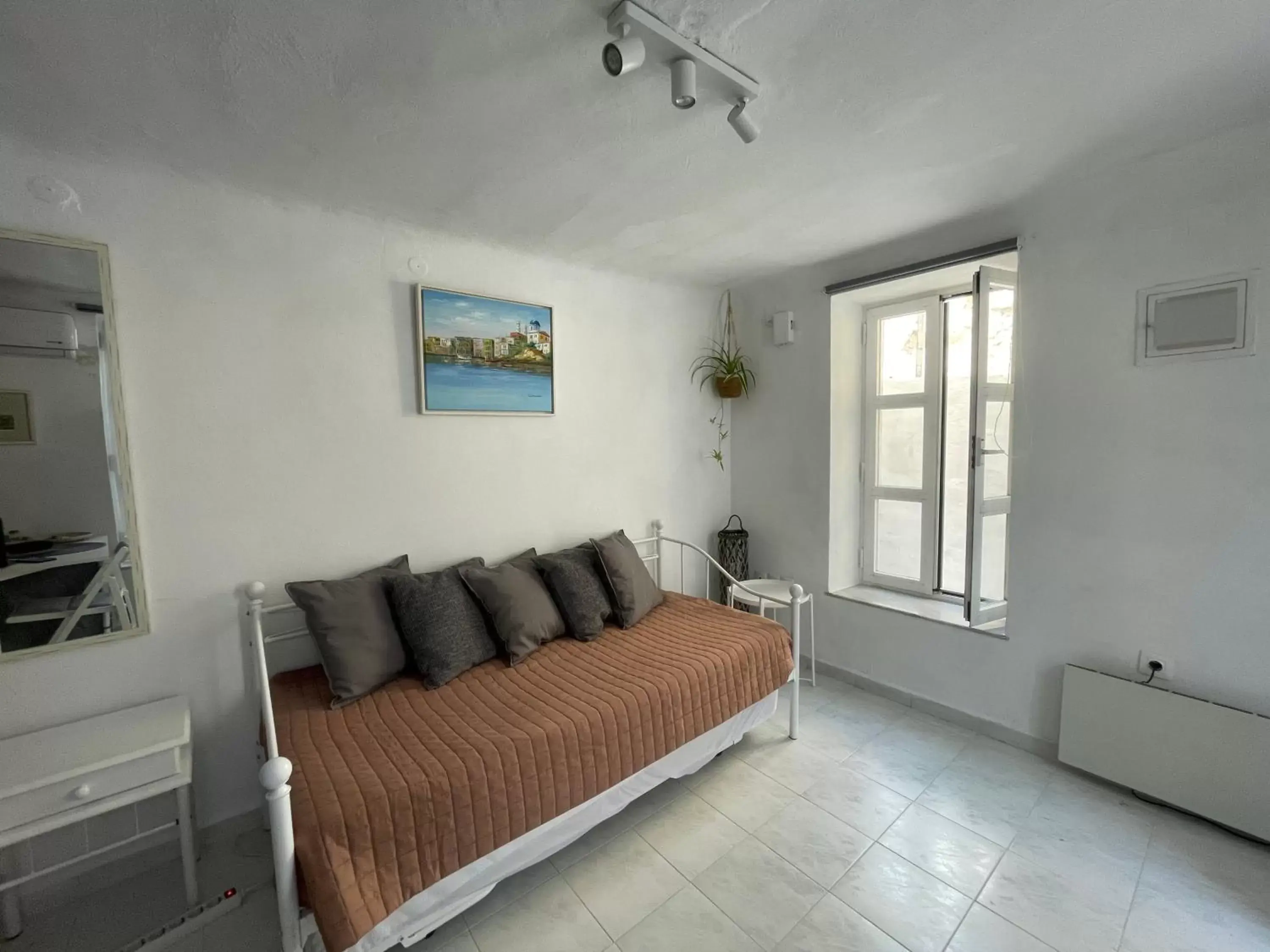 Double Room in Syros DouBleTS rooms Double Room in Syros DouBleTS rooms