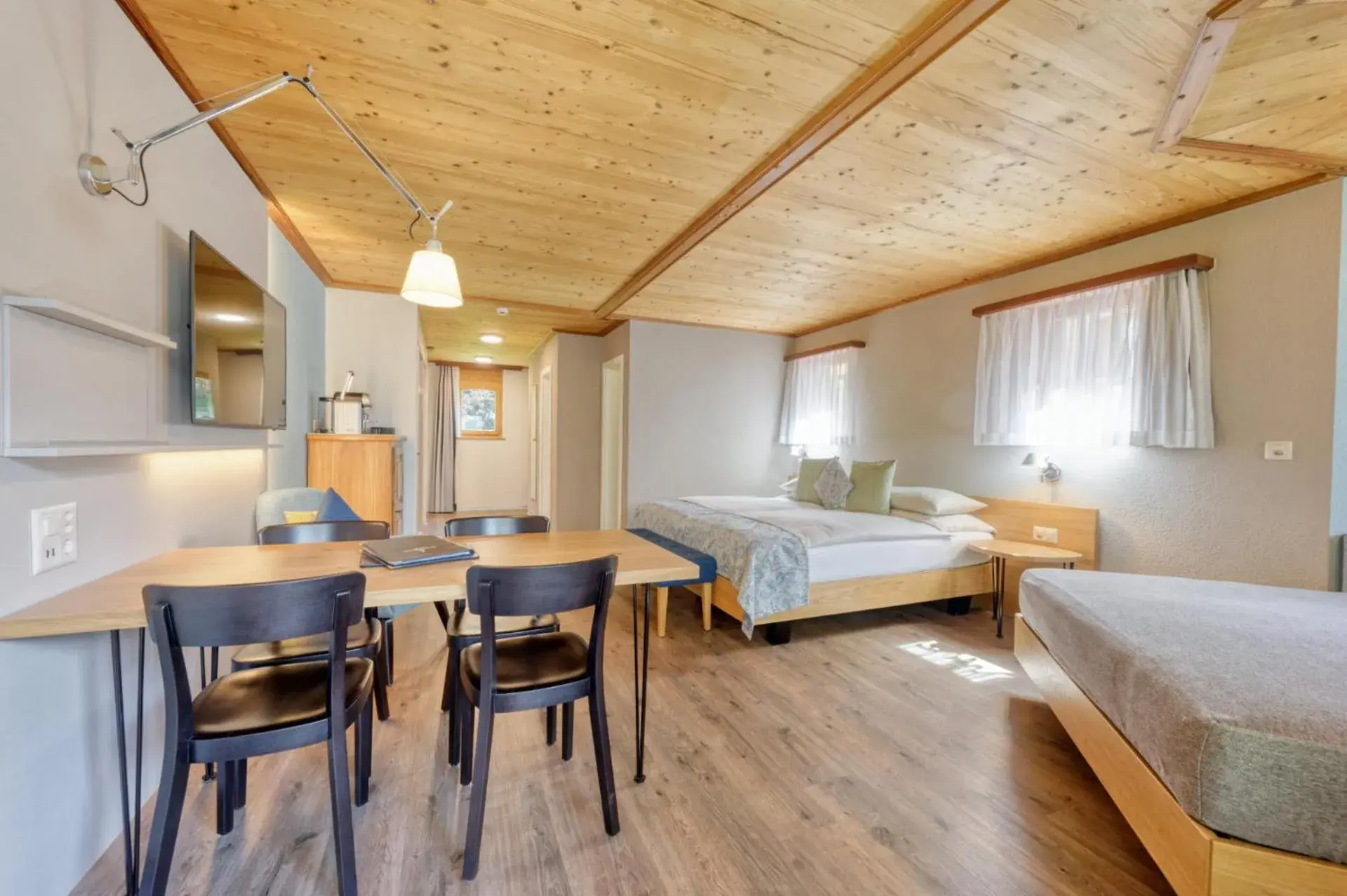 Corner Junior Suite in Hotel Simi Corner Junior Suite in Hotel Simi