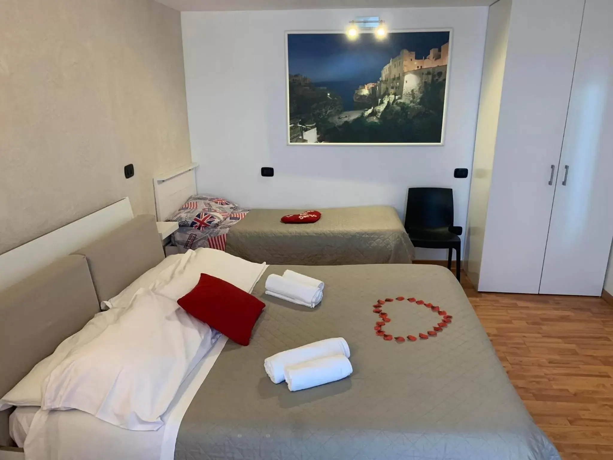 Large Double Room in Le Dimore Del Sarto Polignano a mare Large Double Room in Le Dimore Del Sarto Polignano a mare