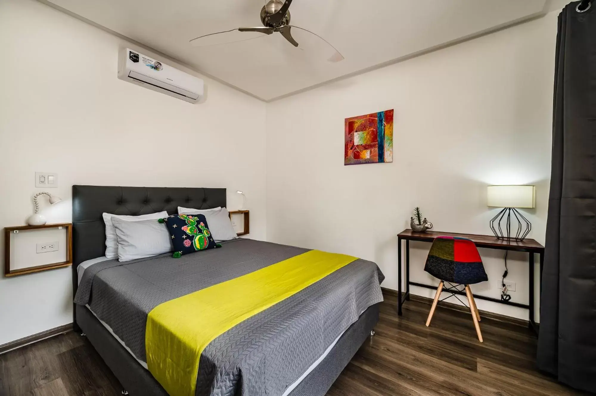 Queen Room with Pool View in Hotel Elixir Queen Room with Pool View in Hotel Elixir