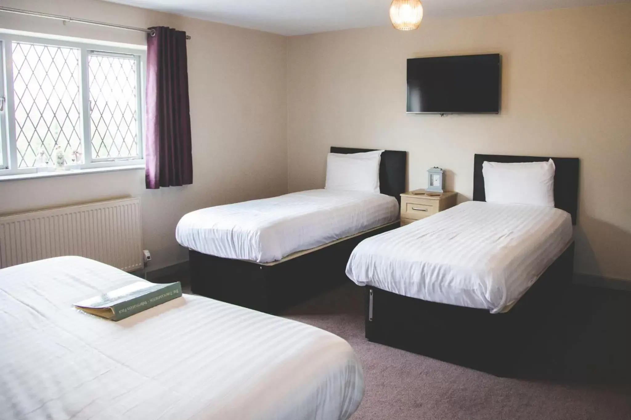 Deluxe Family Room in The Throckmorton Deluxe Family Room in The Throckmorton