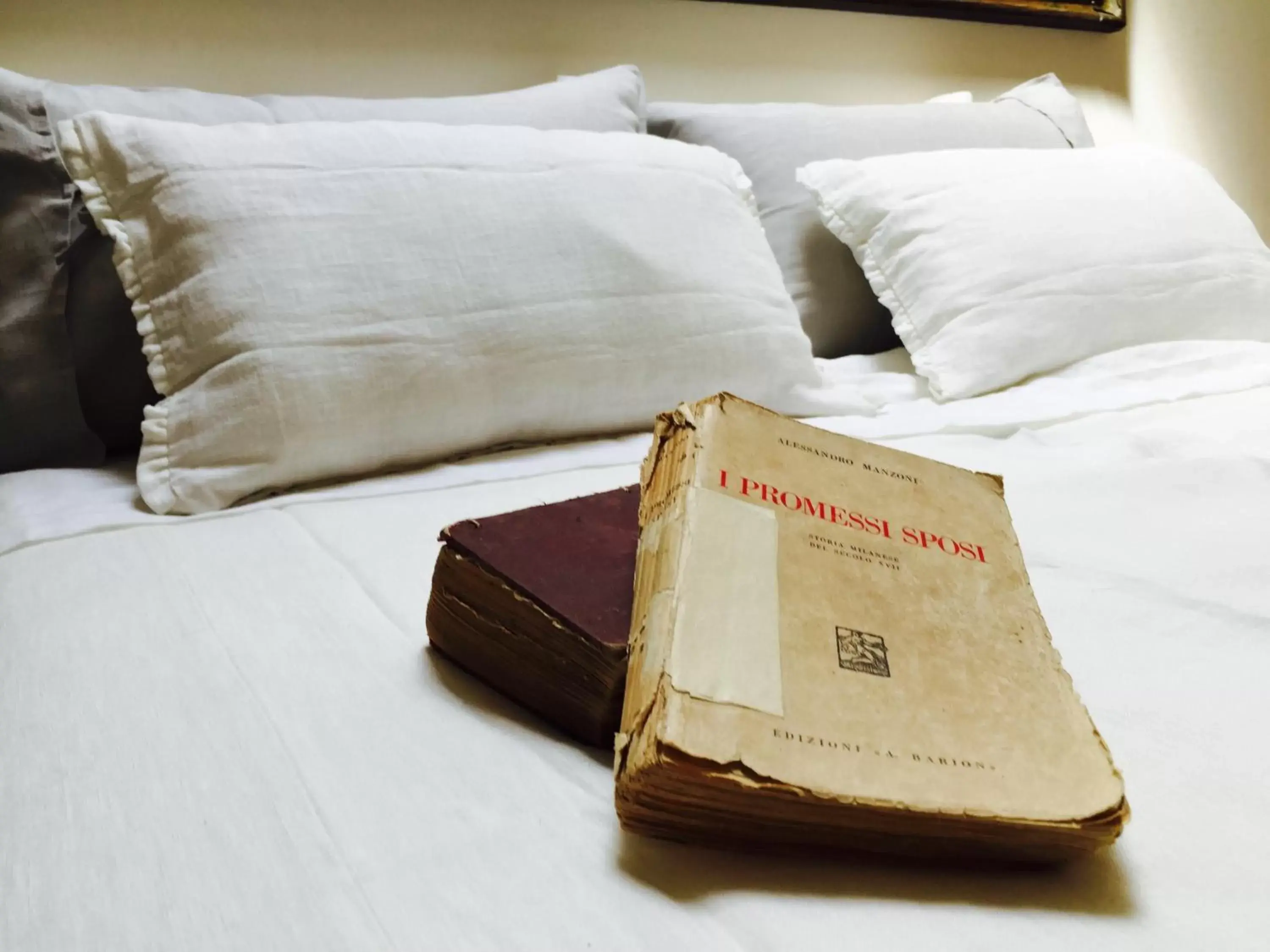 Double or Twin Room with Bathroom in BLQ 01boutique B&B Double or Twin Room with Bathroom in BLQ 01boutique B&B