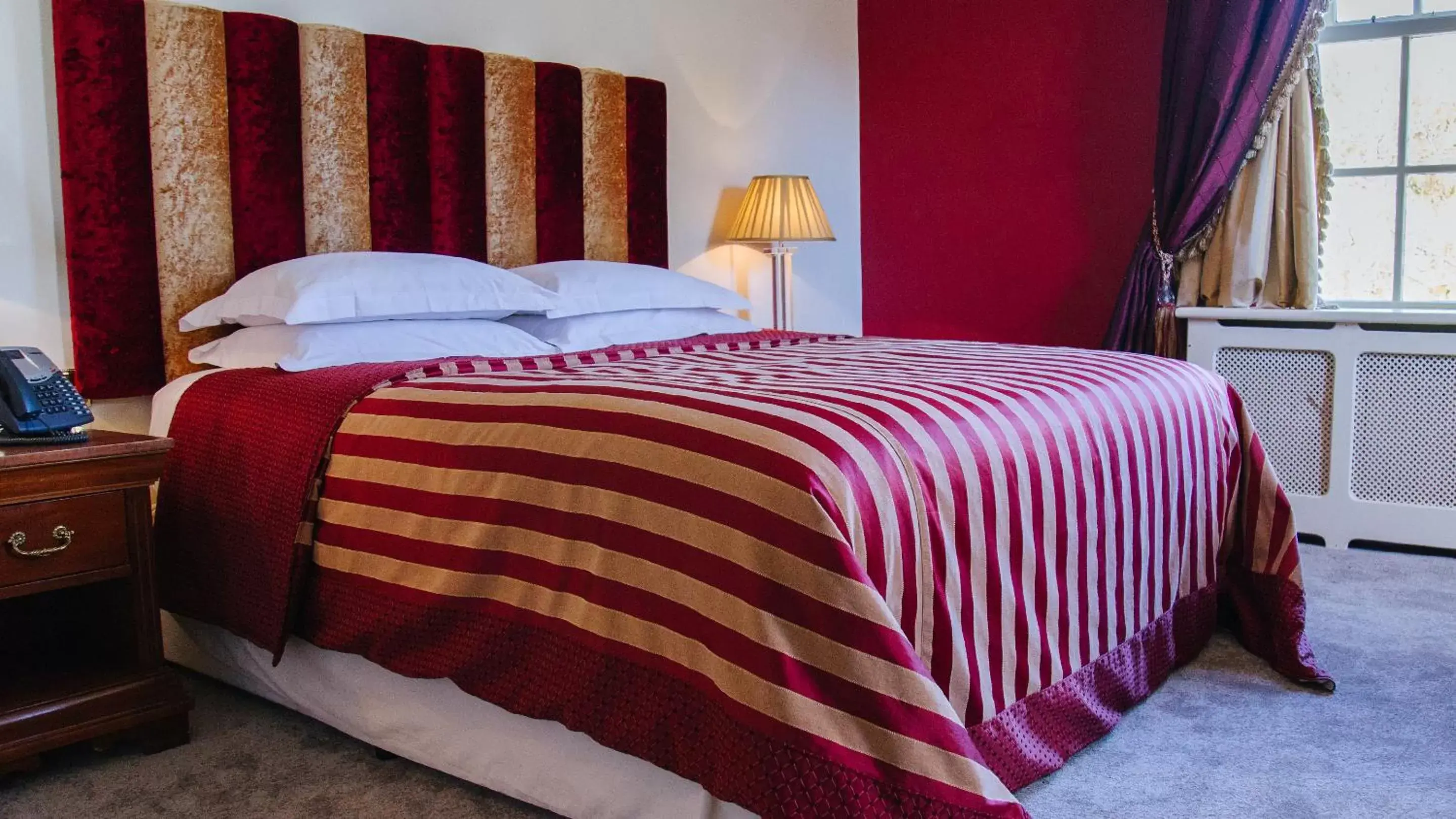 Traditional Executive Room in Wildes Inns Traditional Executive Room in Wildes Inns