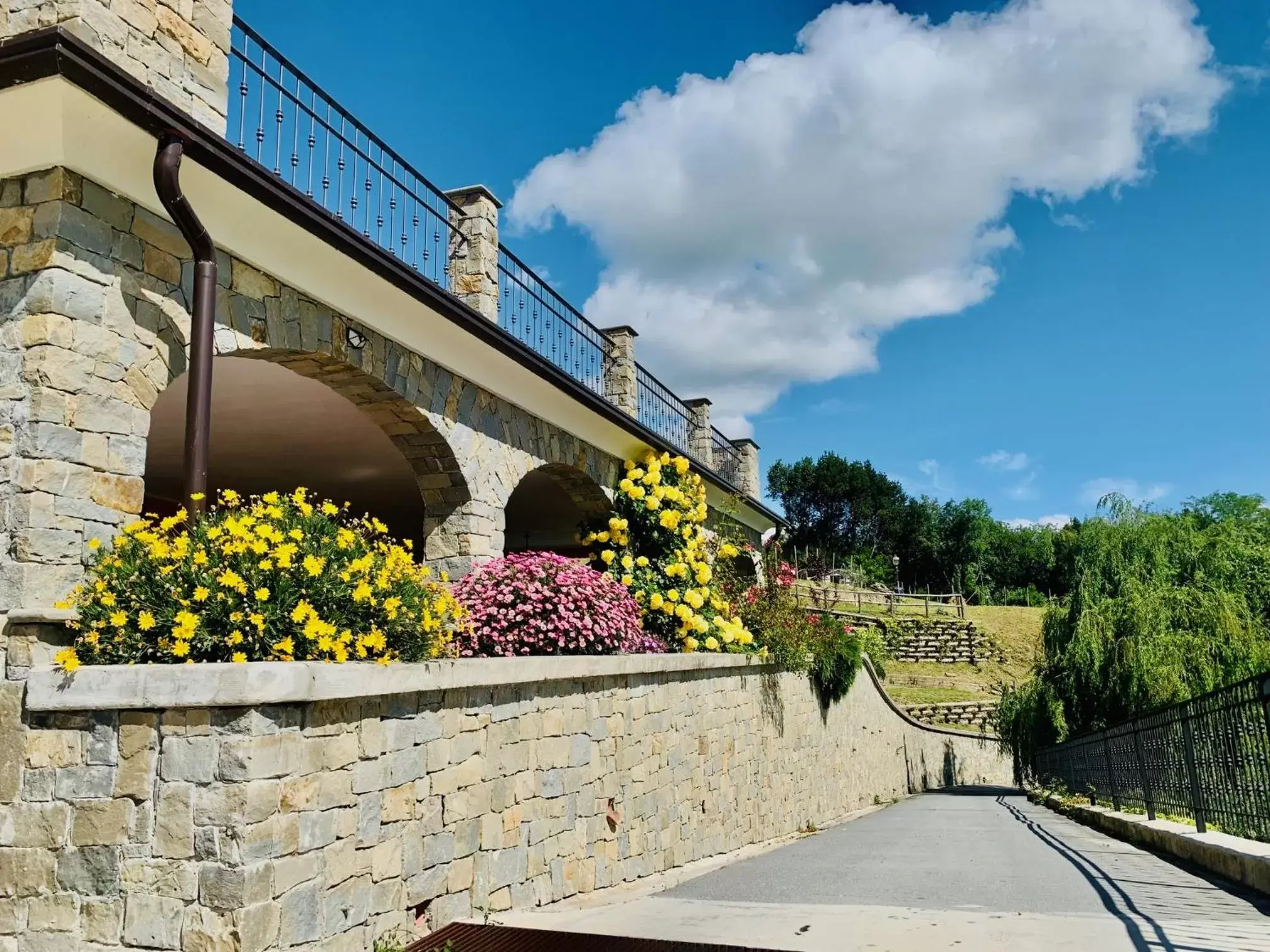 Property Building in Le Stanze del Brigante Property Building in Le Stanze del Brigante