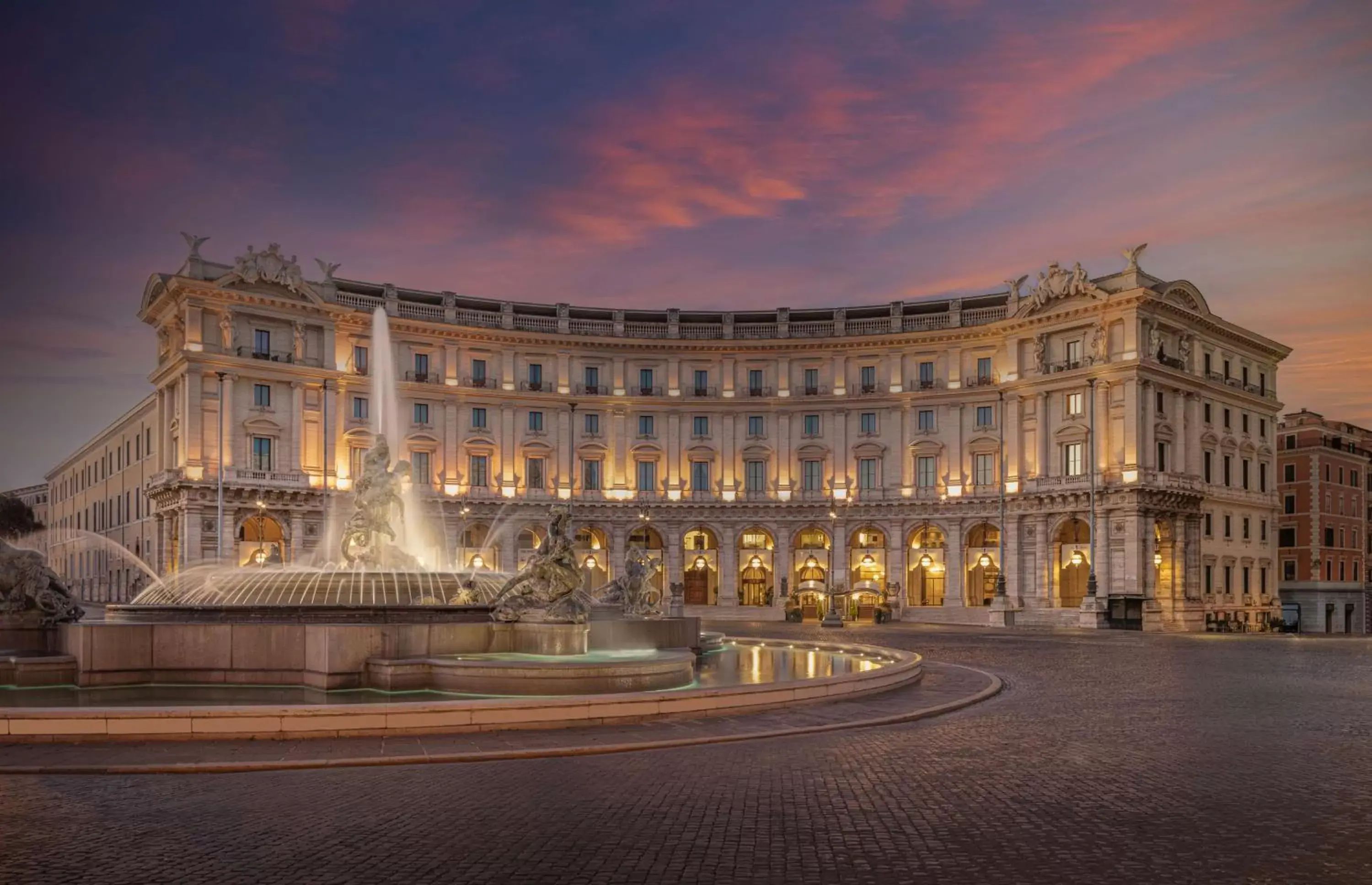 Anantara Palazzo Naiadi Rome Hotel - A Leading Hotel of the World Anantara Palazzo Naiadi Rome Hotel - A Leading Hotel of the World