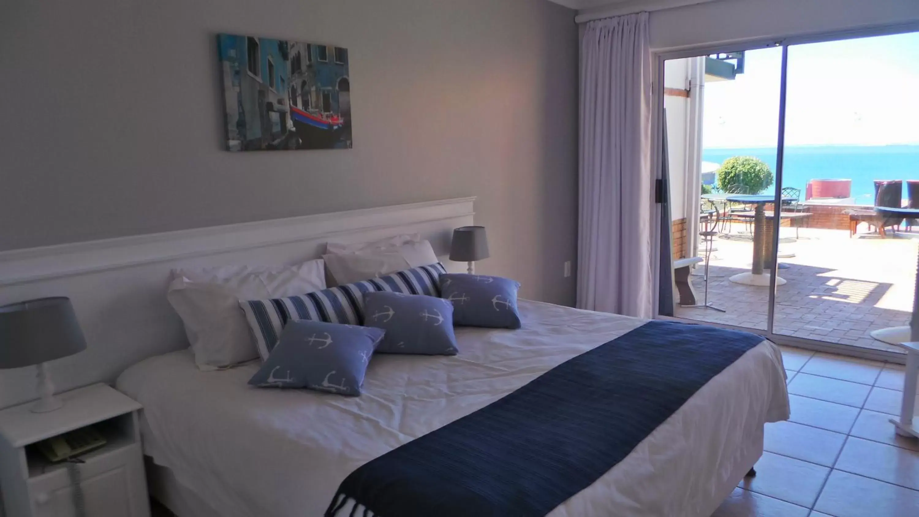 Standard Queen Room with Sea View in Chapman Hotel and Conference Centre Standard Queen Room with Sea View in Chapman Hotel and Conference Centre