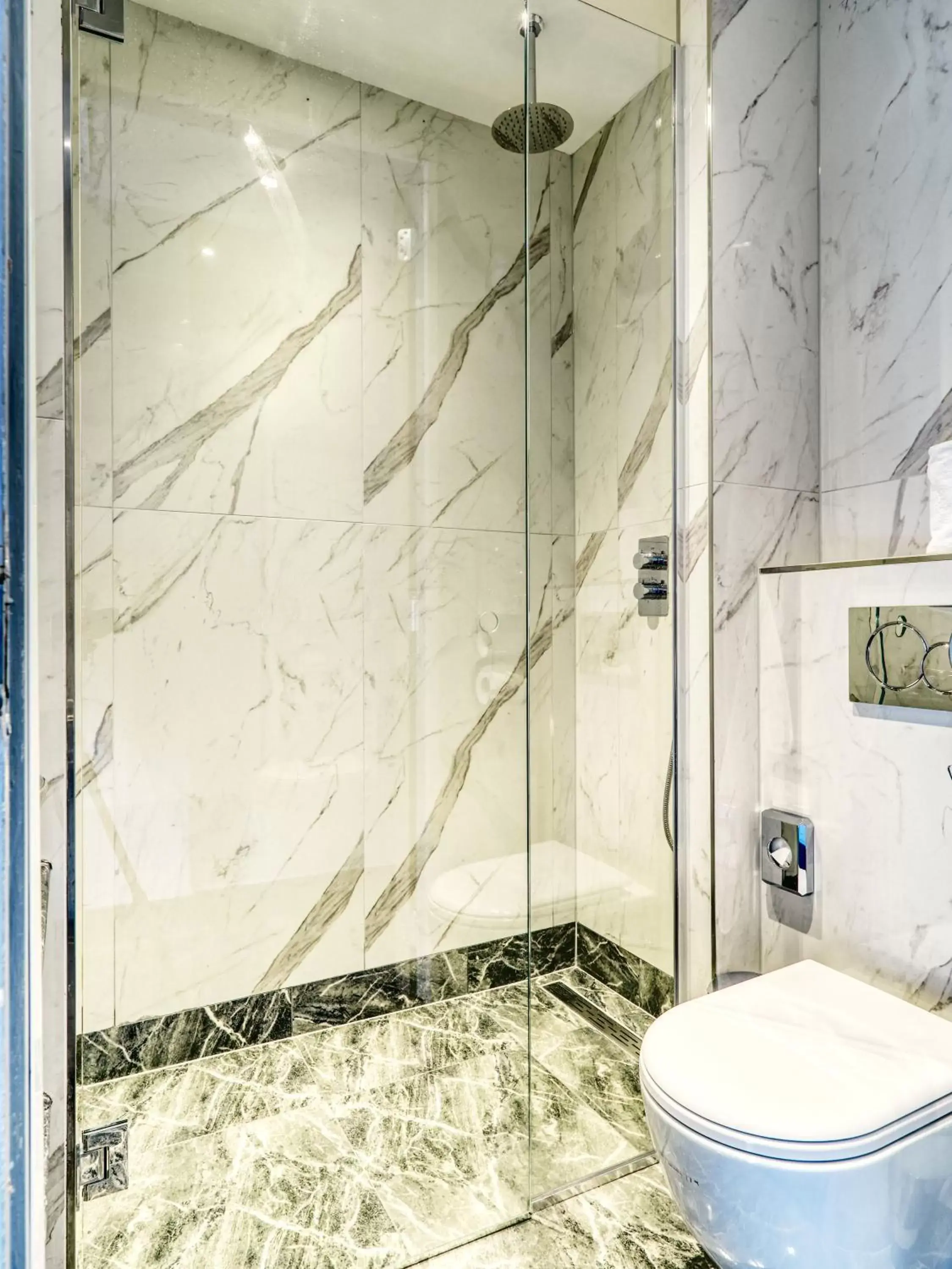 Twin Room with Lane View in G Experience Hotel Twin Room with Lane View in G Experience Hotel