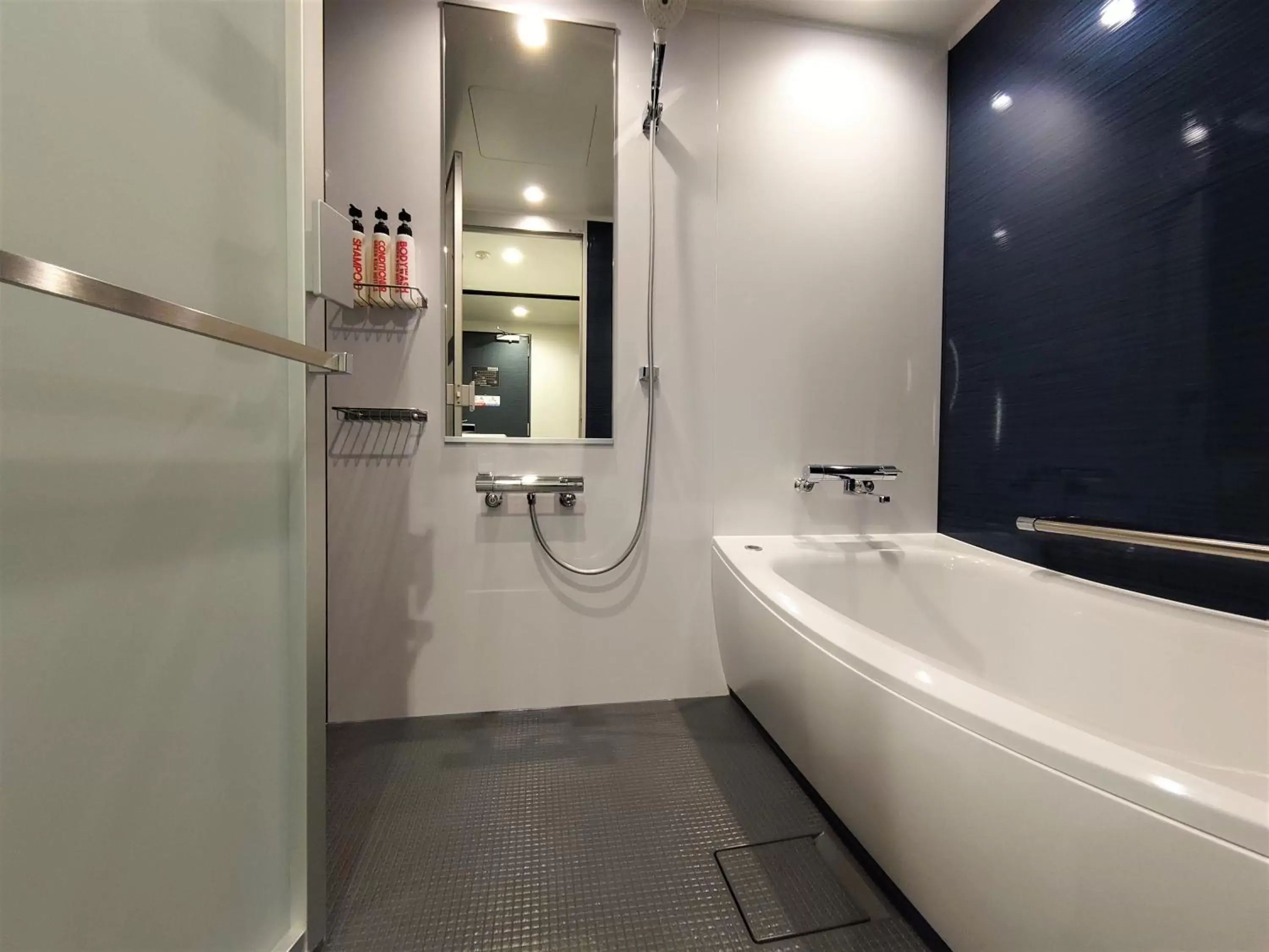 Premium Twin Room - single occupancy - Non-Smoking in Green Rich Hotel Nagoya Nishiki (Artificial hot spring Futamata Yunohana) Premium Twin Room - single occupancy - Non-Smoking in Green Rich Hotel Nagoya Nishiki (Artificial hot spring Futamata Yunohana)