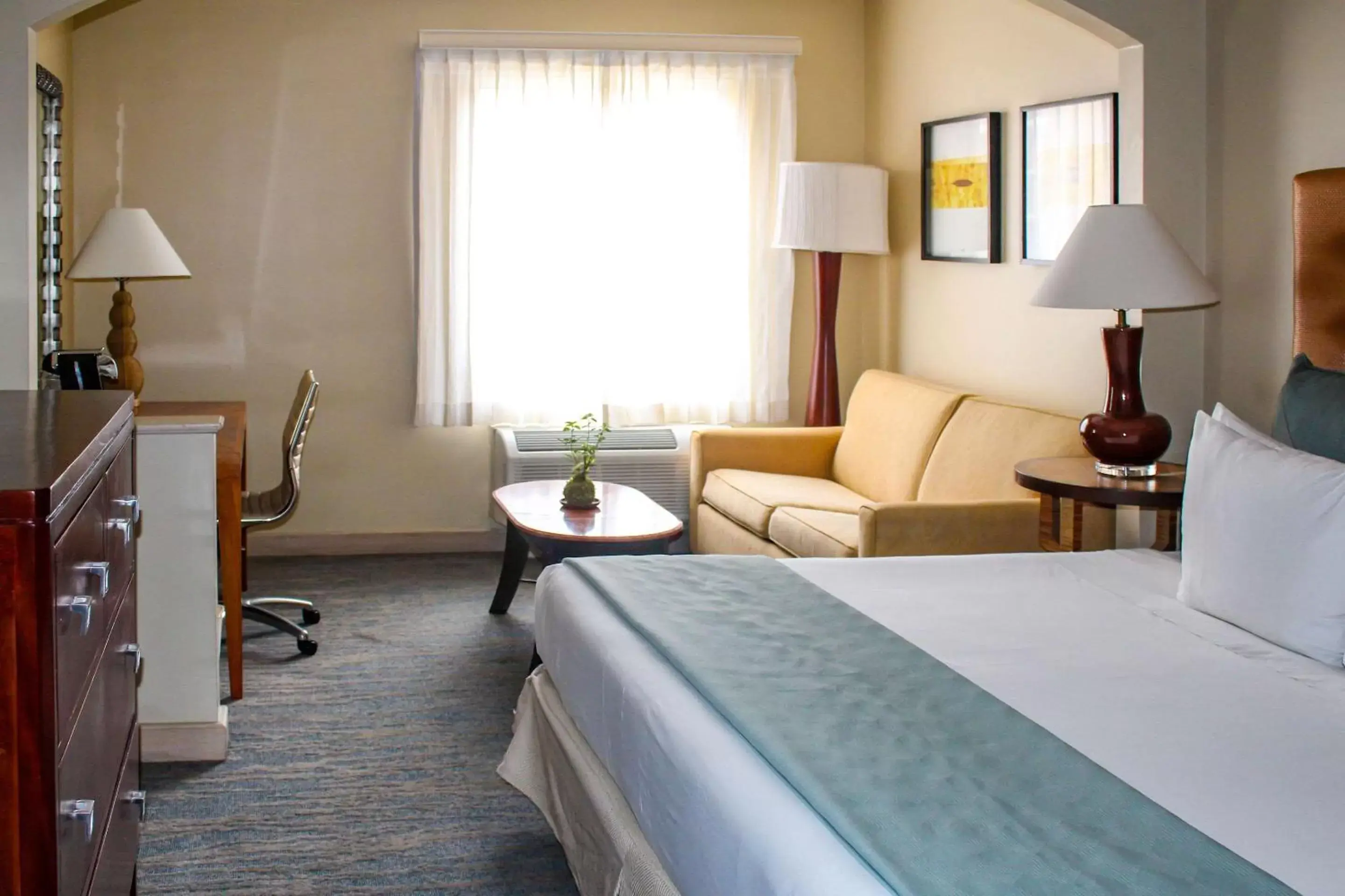 King Suite - Non-Smoking in Quality Hotel Real San Jose King Suite - Non-Smoking in Quality Hotel Real San Jose