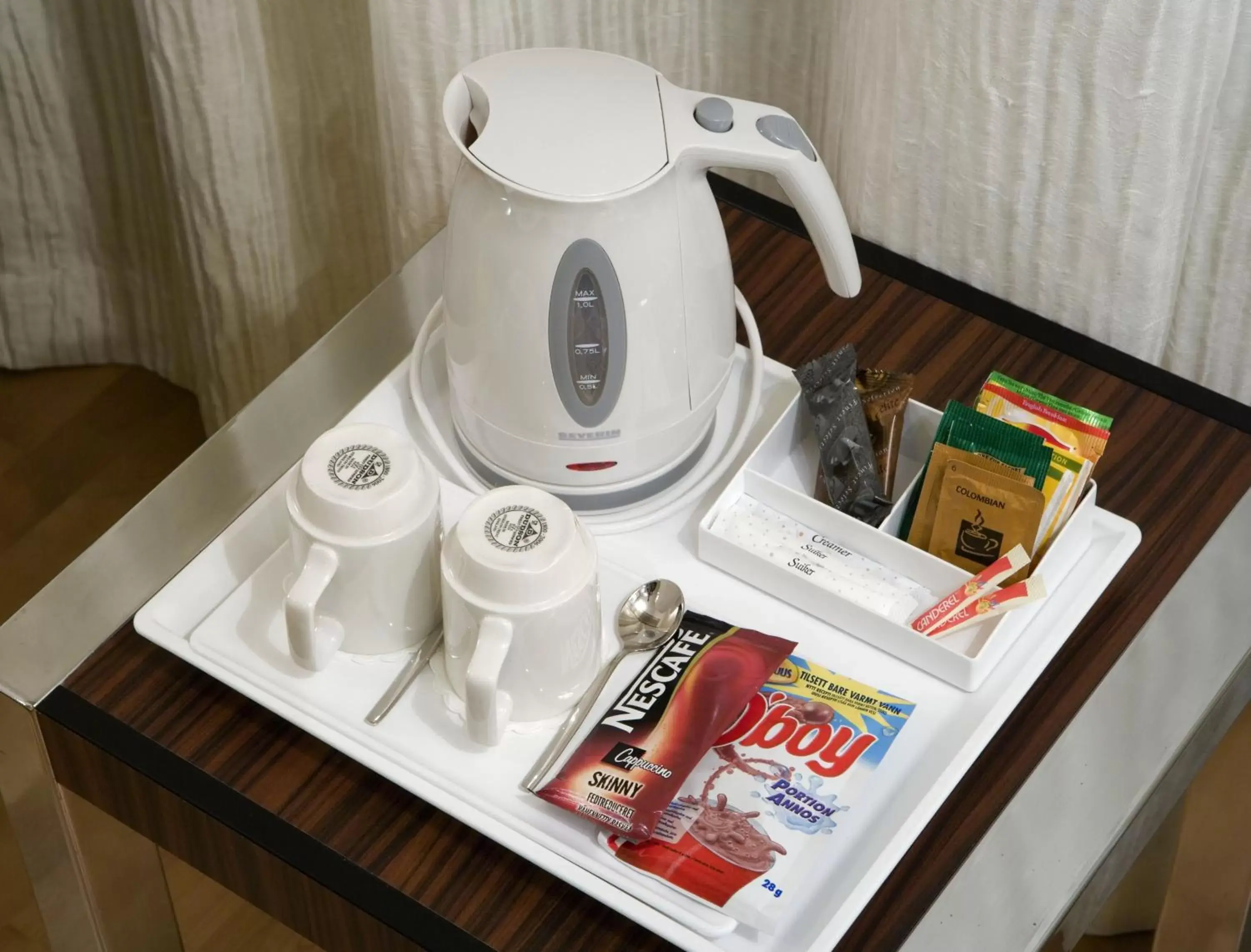 Standard Twin Room in Holiday Inn Helsinki City Centre, an IHG Hotel Standard Twin Room in Holiday Inn Helsinki City Centre, an IHG Hotel