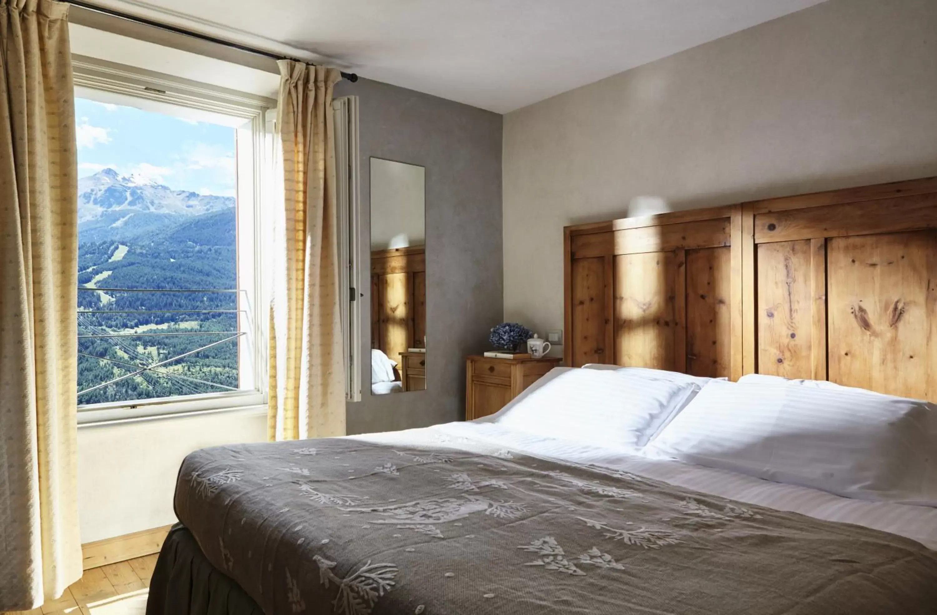 Comfort Double Room with Spa Access in QC Terme Hotel Bagni Vecchi Comfort Double Room with Spa Access in QC Terme Hotel Bagni Vecchi