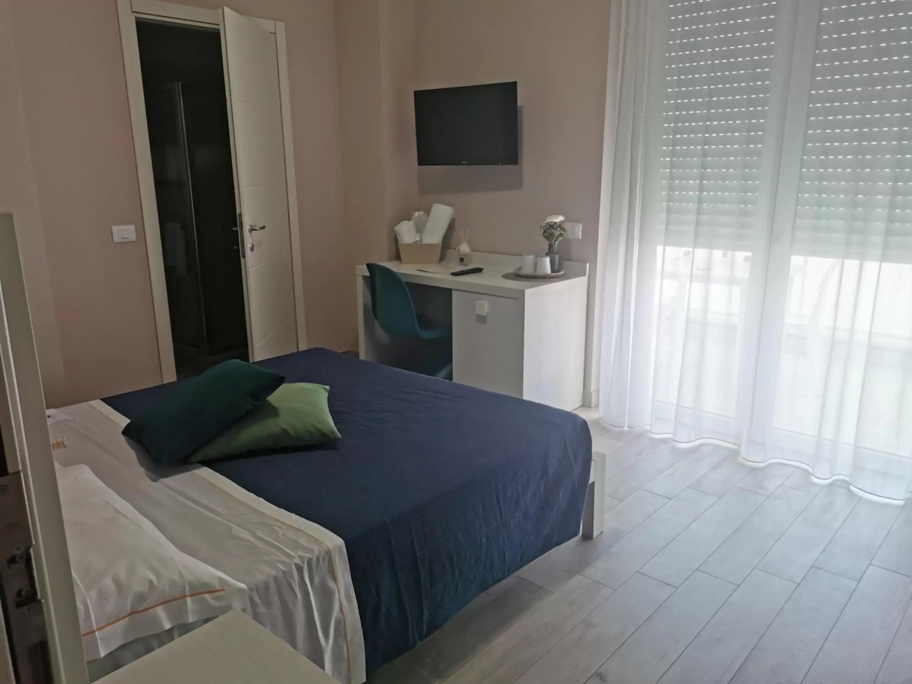 Double Room with Balcony in Elite Boutique Hotel Double Room with Balcony in Elite Boutique Hotel