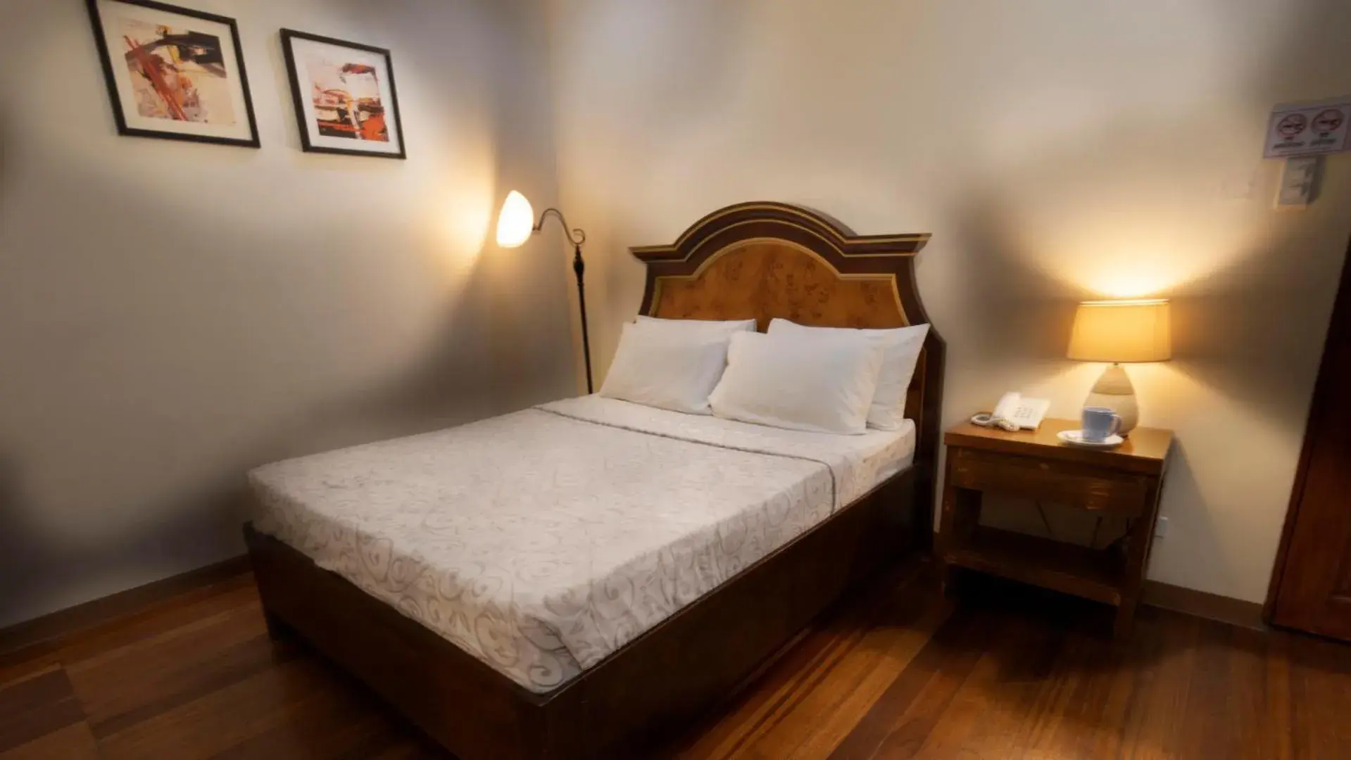 Prestige Double Room in 1775 Adriatico Suites Prestige Double Room in 1775 Adriatico Suites