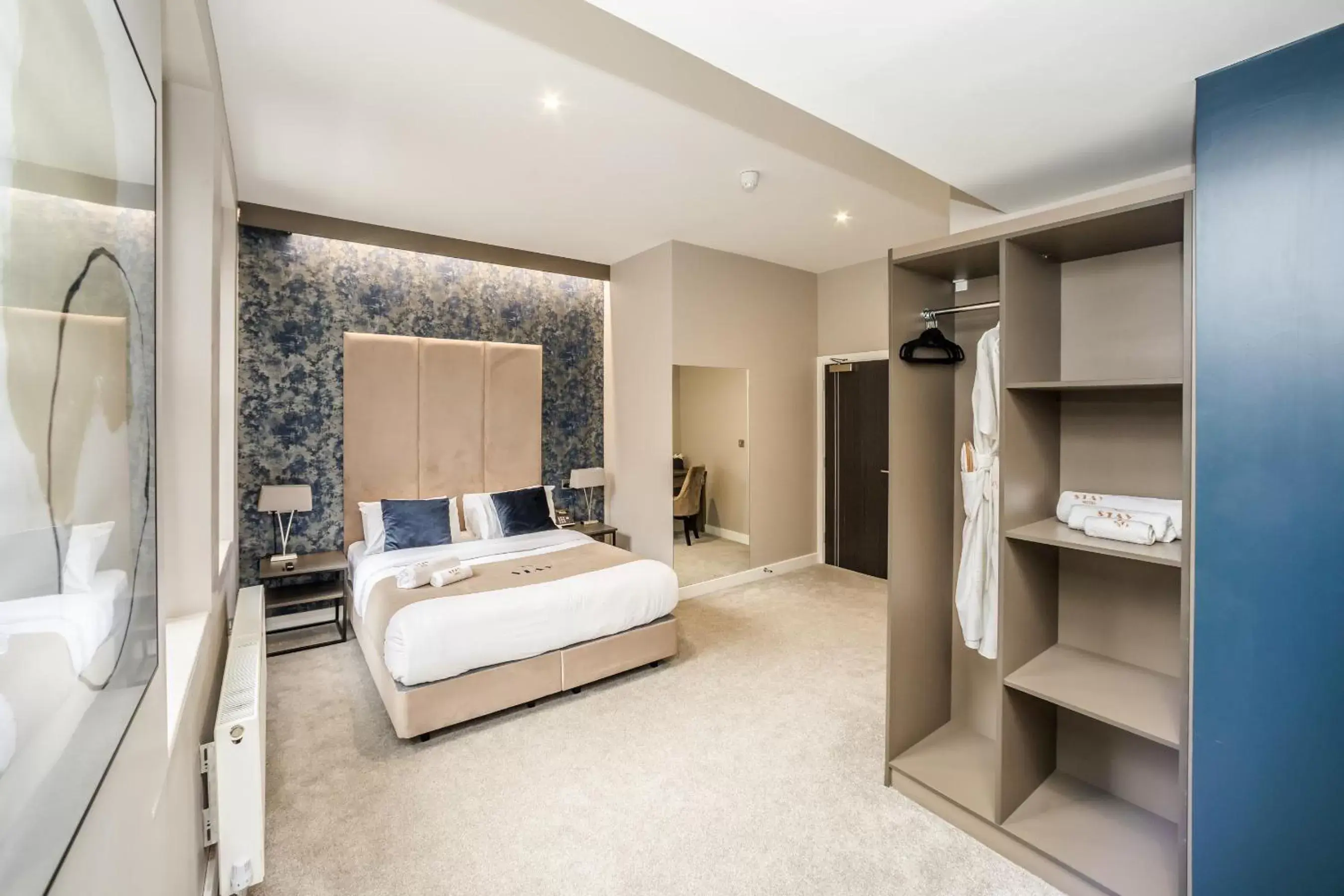 Deluxe Queen Room in Stay Hotel Deluxe Queen Room in Stay Hotel