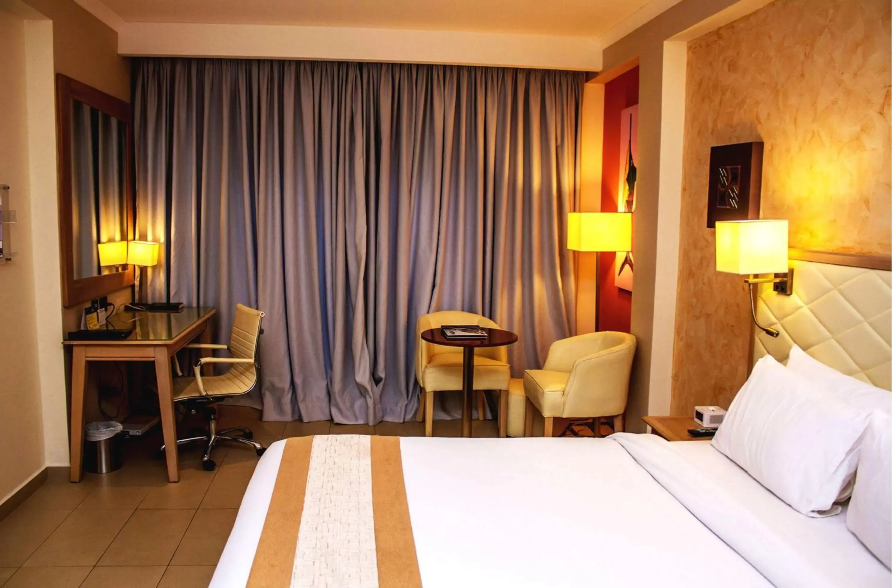 Queen Room in Best Western Plus Serene Atlantic Hotel Queen Room in Best Western Plus Serene Atlantic Hotel