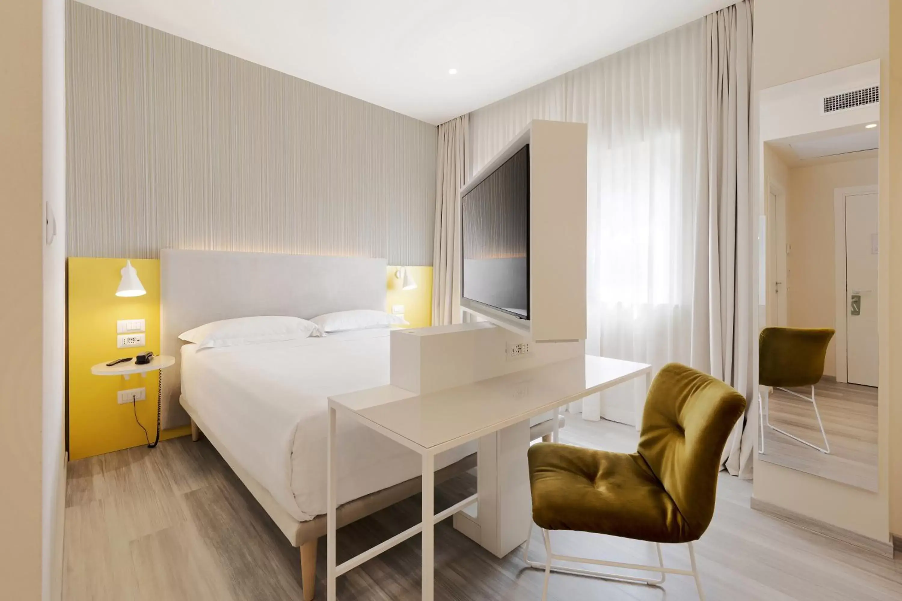 Economy Double Room in Adesso Hotel Economy Double Room in Adesso Hotel