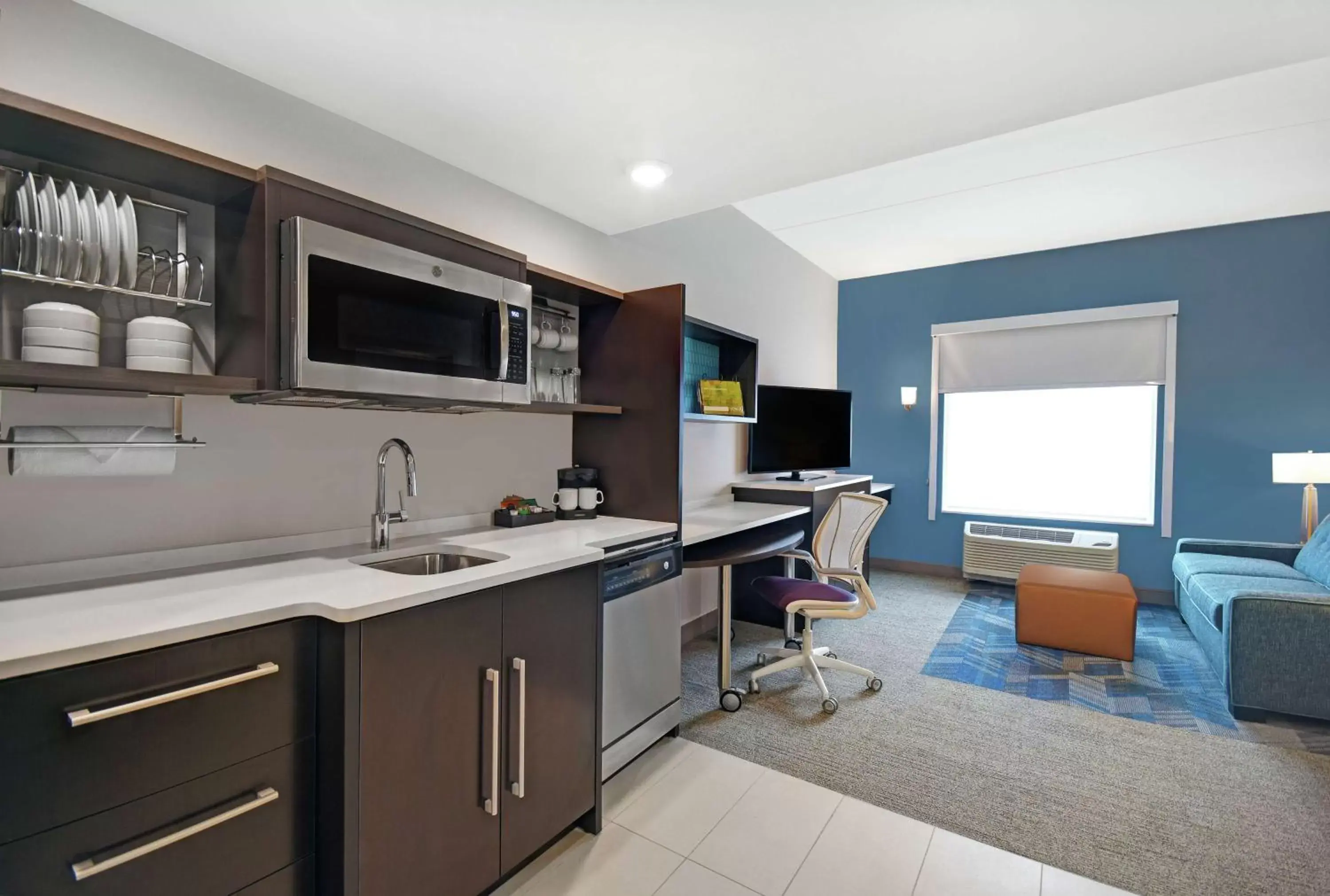 One-Bedroom King Suite - Non-Smoking in Home2 Suites By Hilton Lawrenceville Atlanta Sugarloaf, Ga One-Bedroom King Suite - Non-Smoking in Home2 Suites By Hilton Lawrenceville Atlanta Sugarloaf, Ga