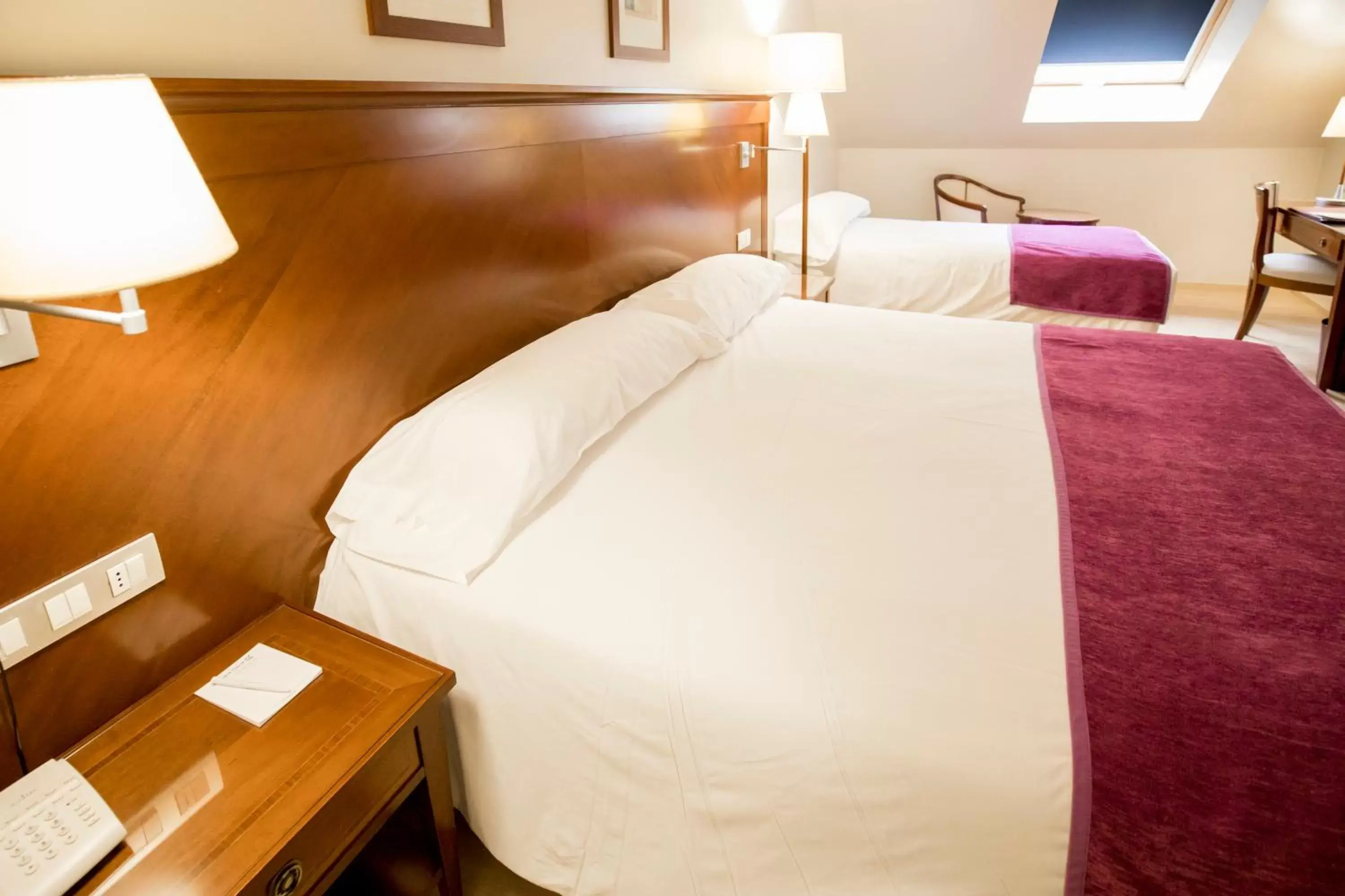 Triple Room in Fènix Hotel Triple Room in Fènix Hotel