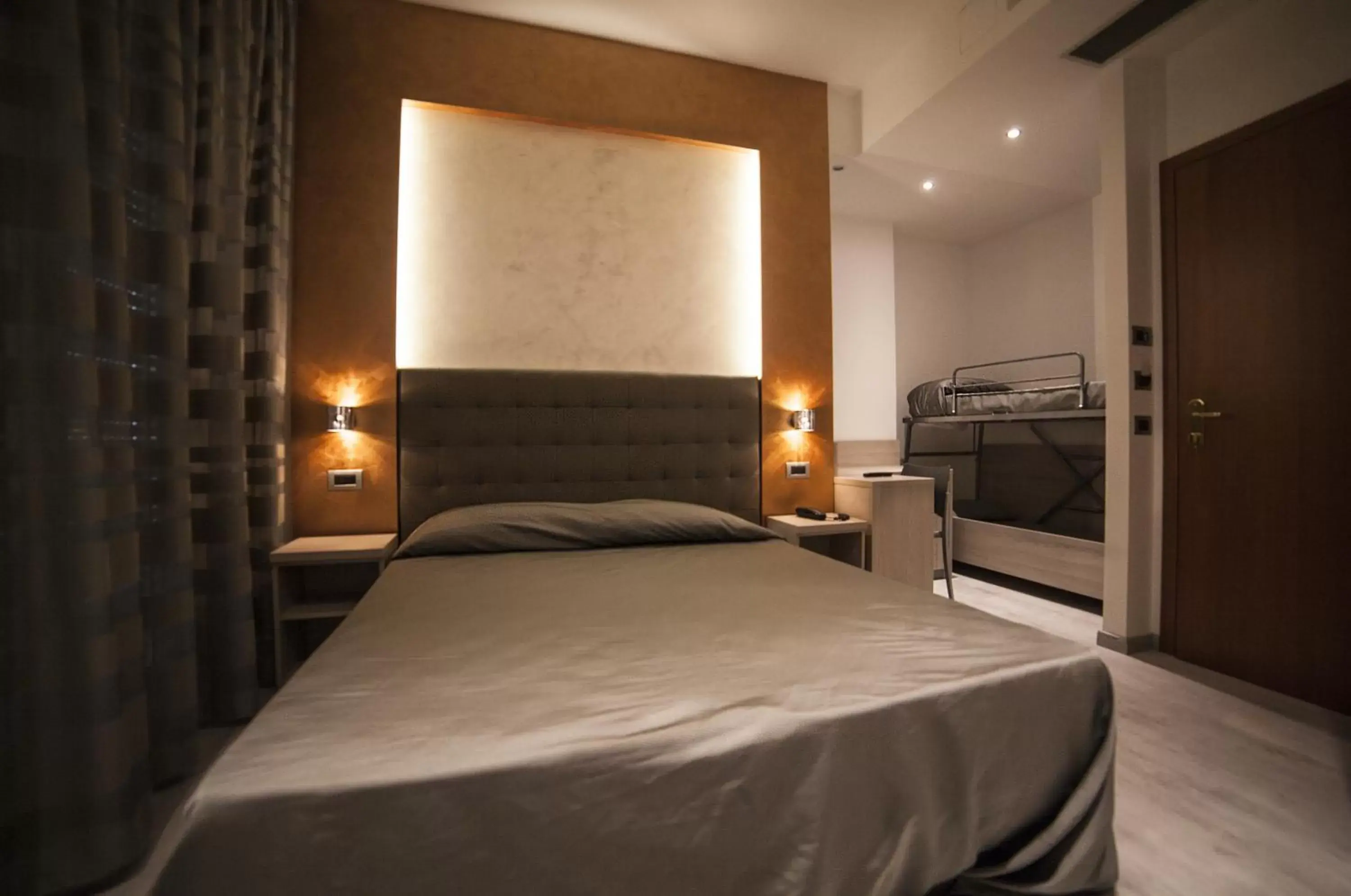 Basic Quadruple Room in Hotel Gabbiano Basic Quadruple Room in Hotel Gabbiano