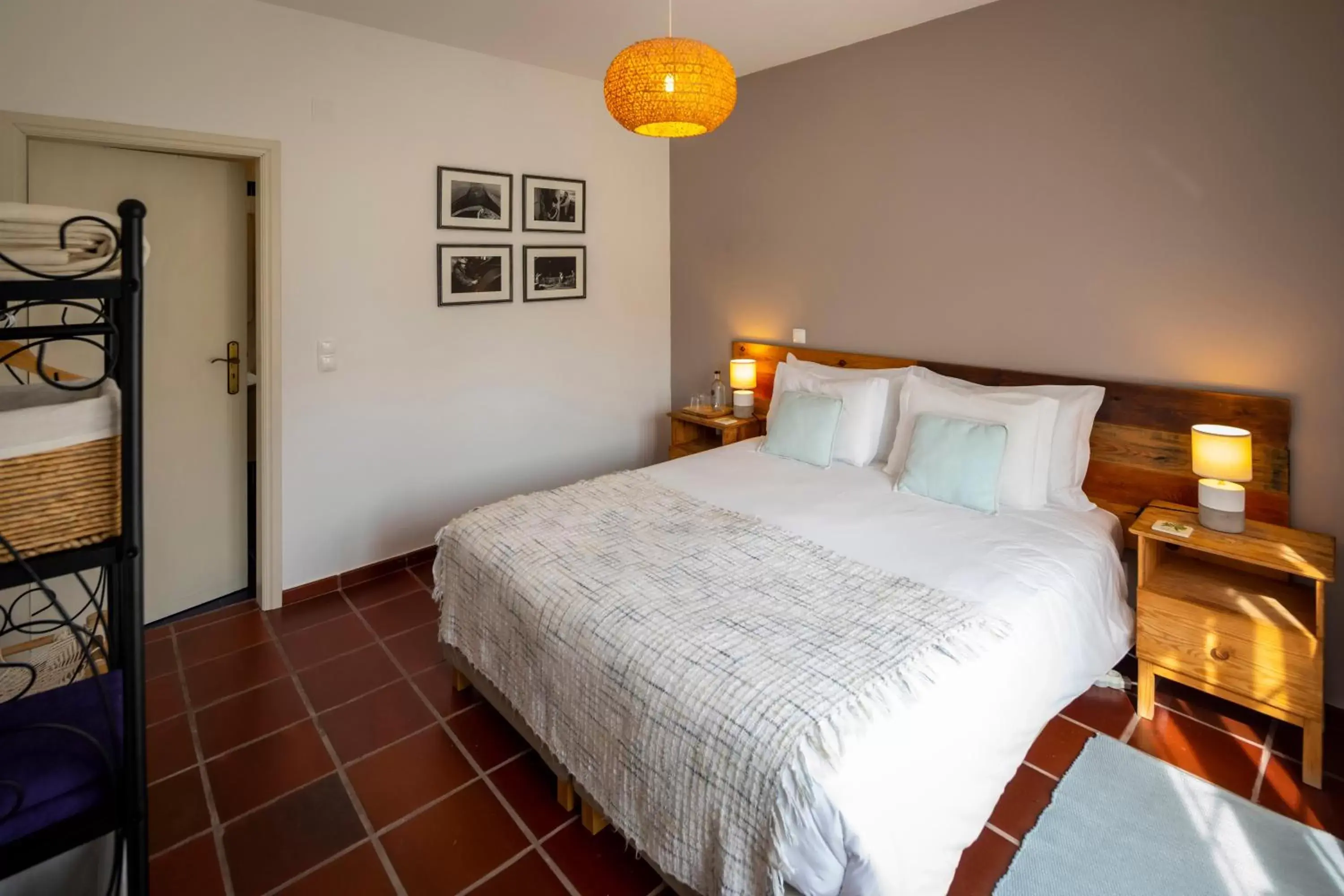 Double or Twin Room with Private Bathroom in Quinta do Pé Descalço guesthouse Sintra - Relaxing countryside stay to discover heritage and coast Double or Twin Room with Private Bathroom in Quinta do Pé Descalço guesthouse Sintra - Relaxing countryside stay to discover heritage and coast