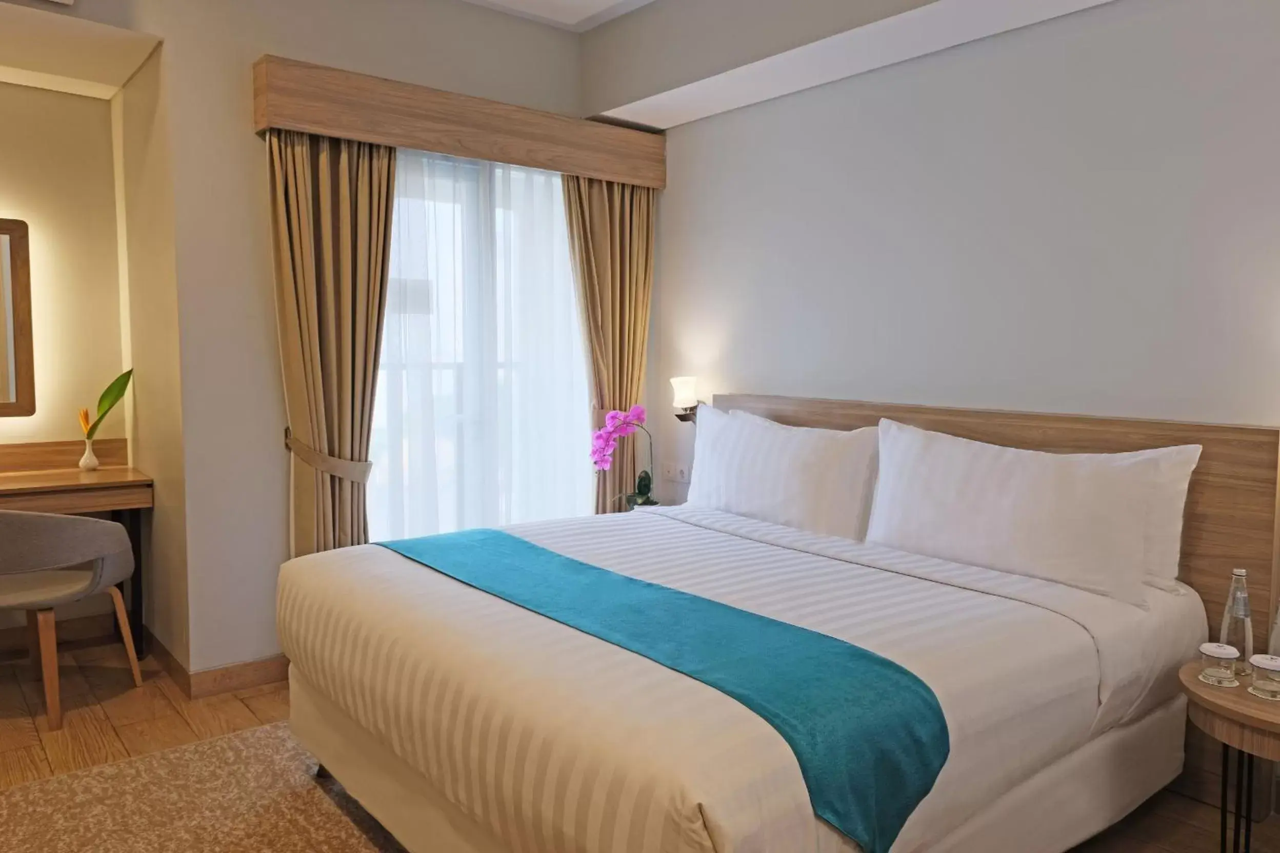 Deluxe Room (2 Adults + 1 Child) in Vega Hotel Gading Serpong Deluxe Room (2 Adults + 1 Child) in Vega Hotel Gading Serpong