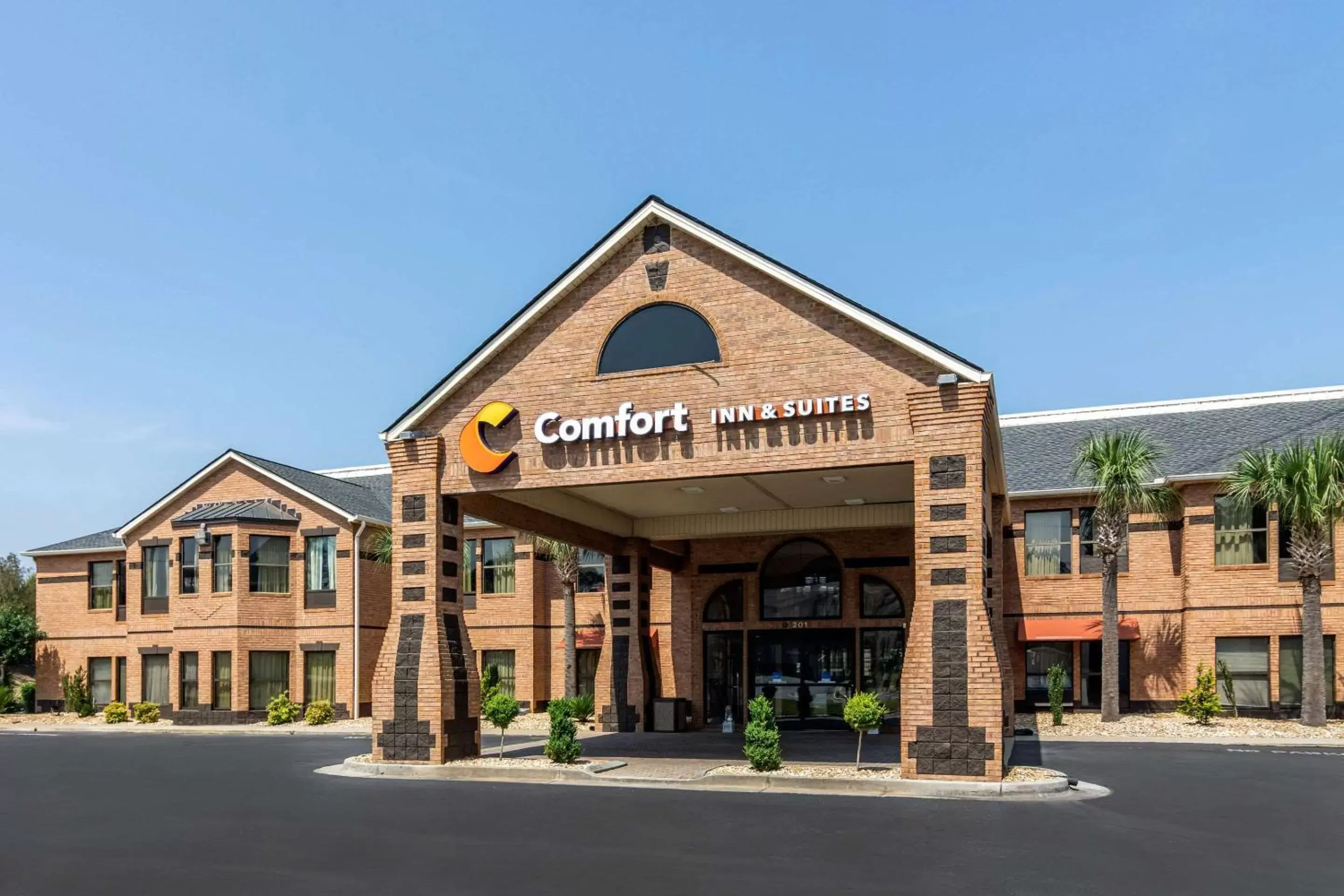 Comfort Inn & Suites Perry National Fairgrounds Area Comfort Inn & Suites Perry National Fairgrounds Area