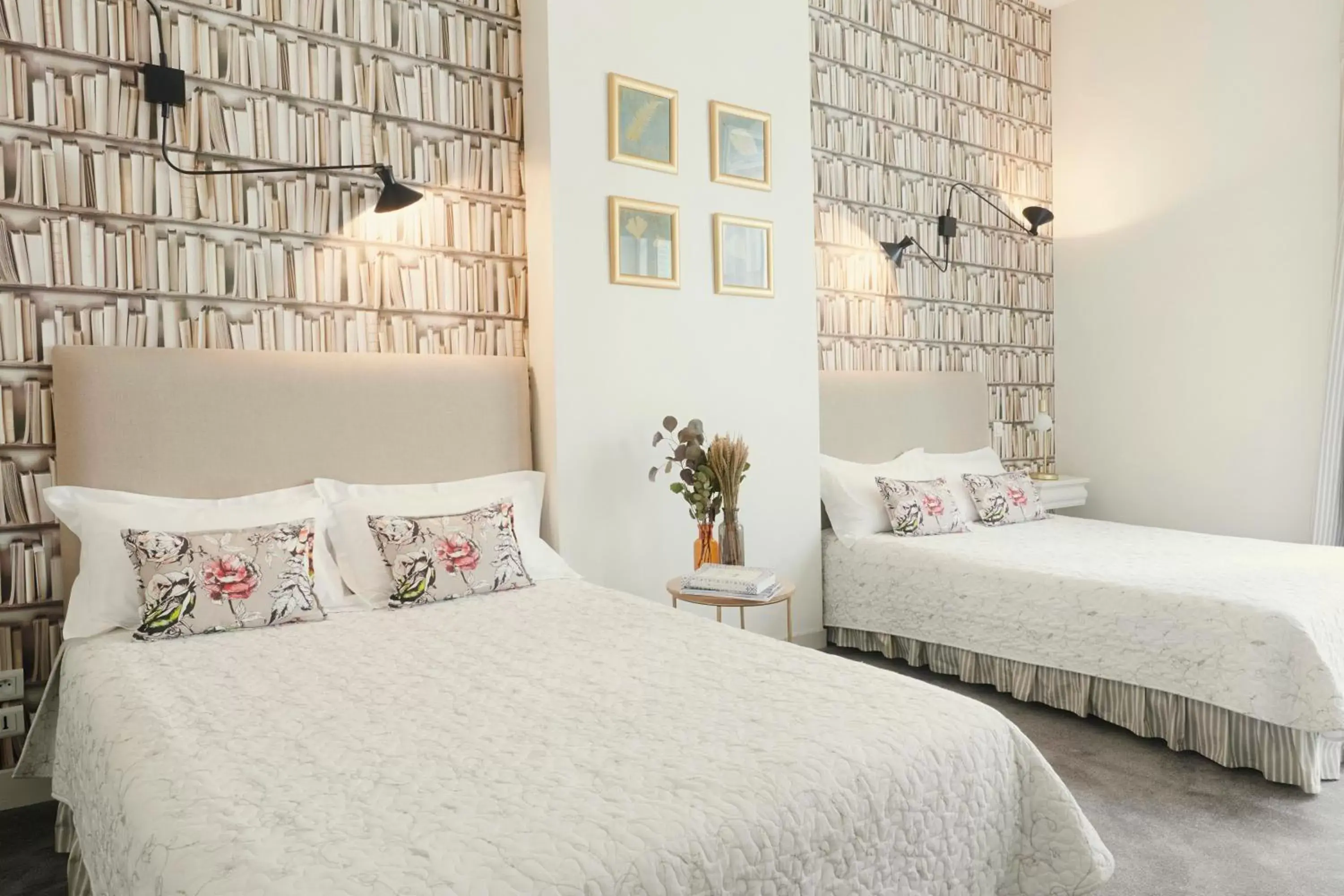 Deluxe Double or Twin Room in Hôtel Bristol Pau Deluxe Double or Twin Room in Hôtel Bristol Pau