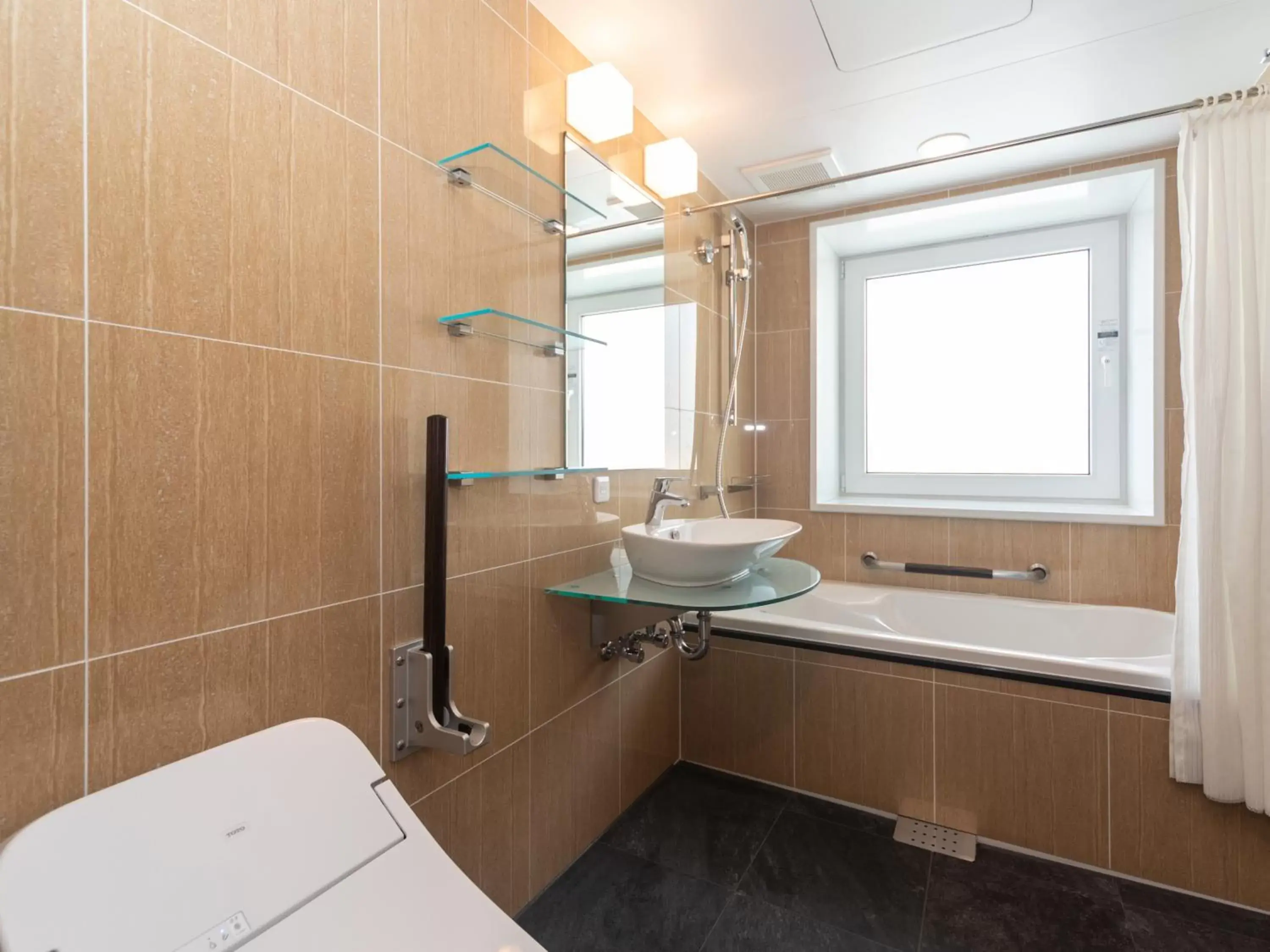 Deluxe Twin Room in APA Hotel Namba Shinsaibashi Higashi Deluxe Twin Room in APA Hotel Namba Shinsaibashi Higashi