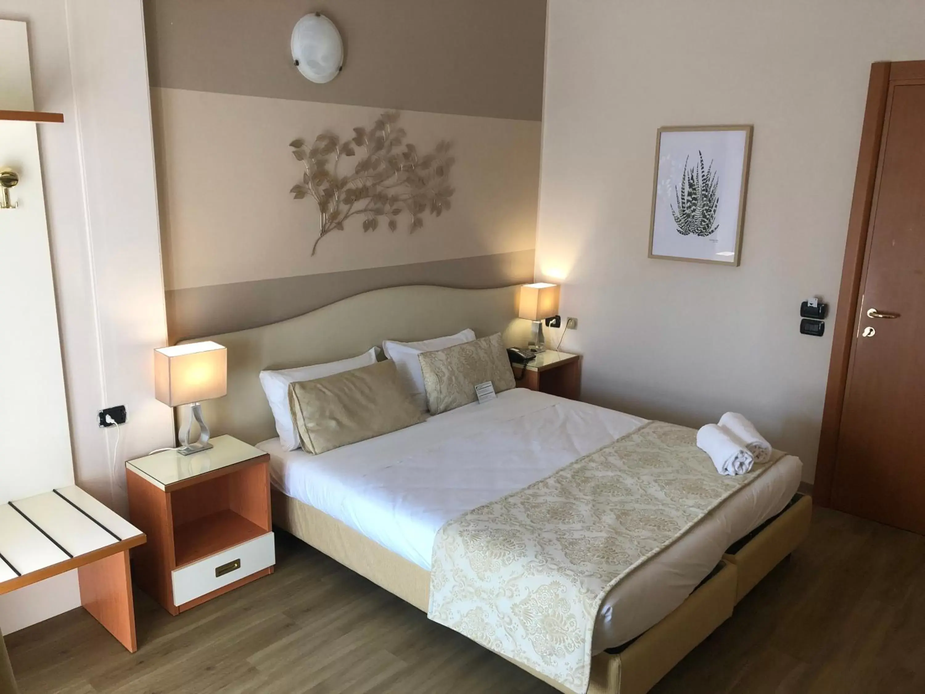 Superior Triple Room in La Bergamina Hotel & Restaurant Superior Triple Room in La Bergamina Hotel & Restaurant