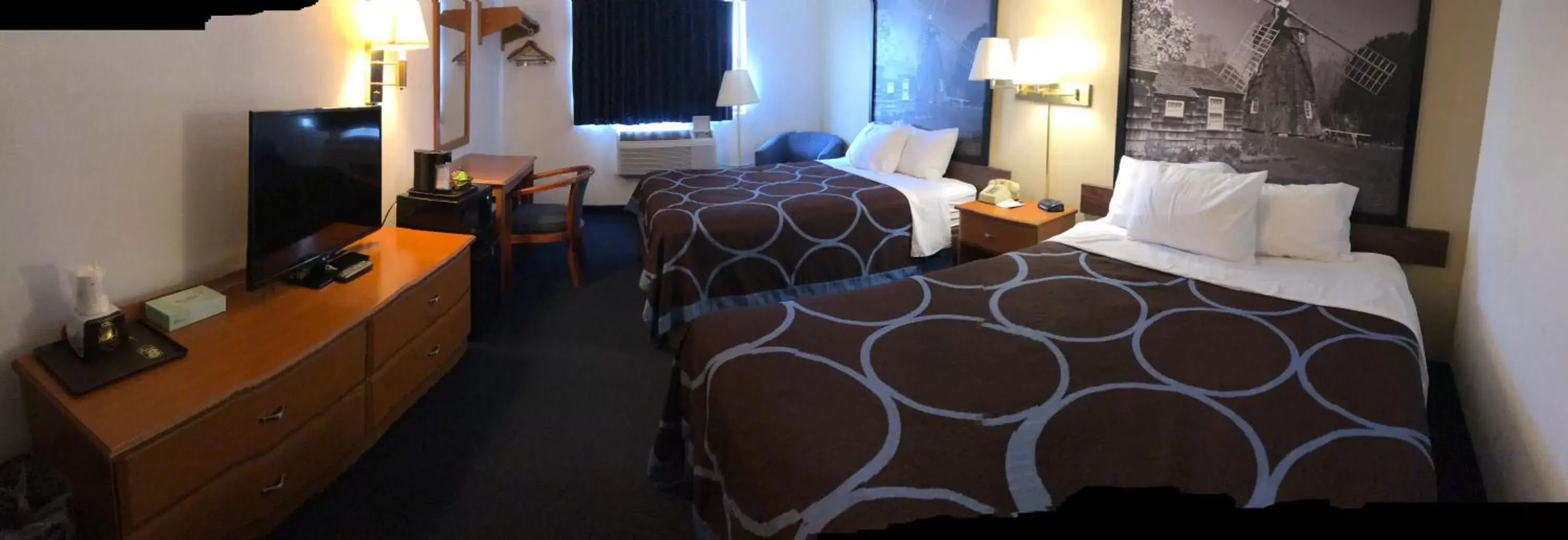 Queen Room - Non-Smoking in Super 8 by Wyndham Montgomery Maybrook Queen Room - Non-Smoking in Super 8 by Wyndham Montgomery Maybrook